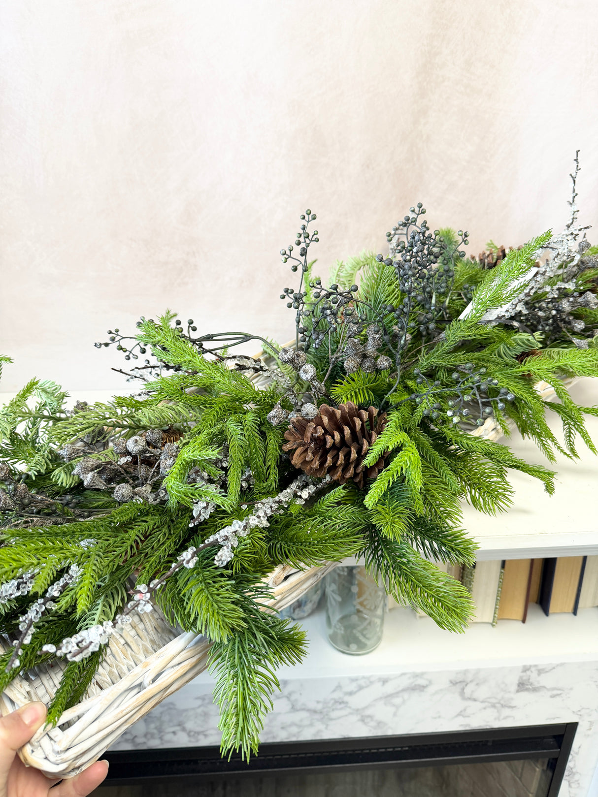 38" The Chills of Winter Swag