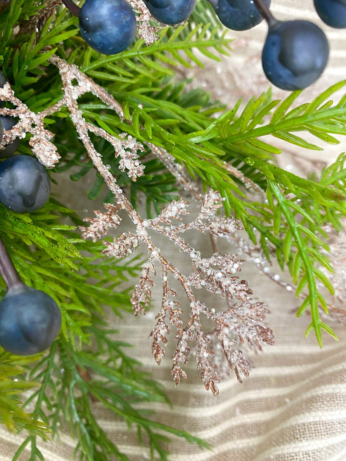 19" Glistening Winter Small Swag