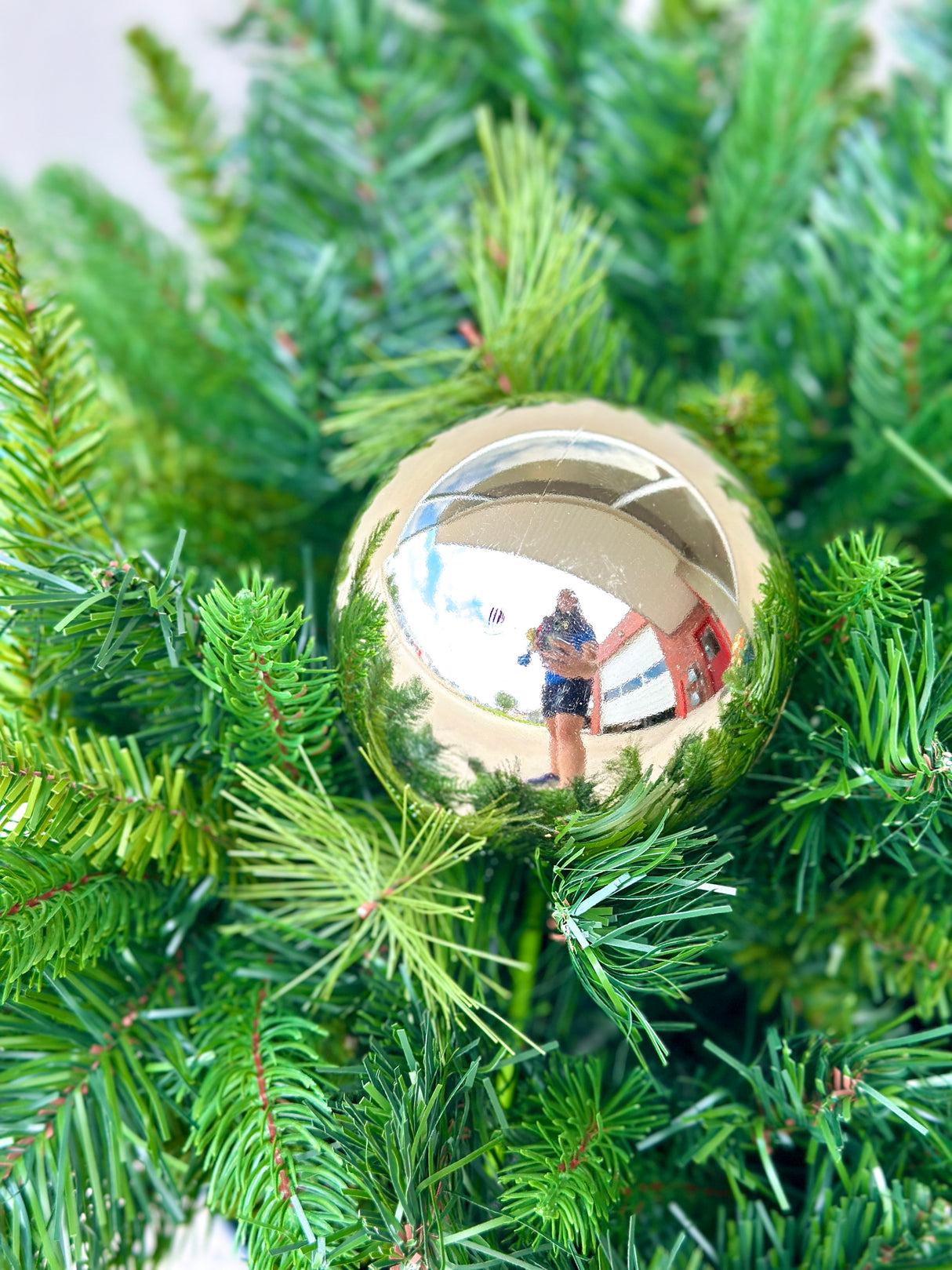 Shiny Champagne Ornament Stake