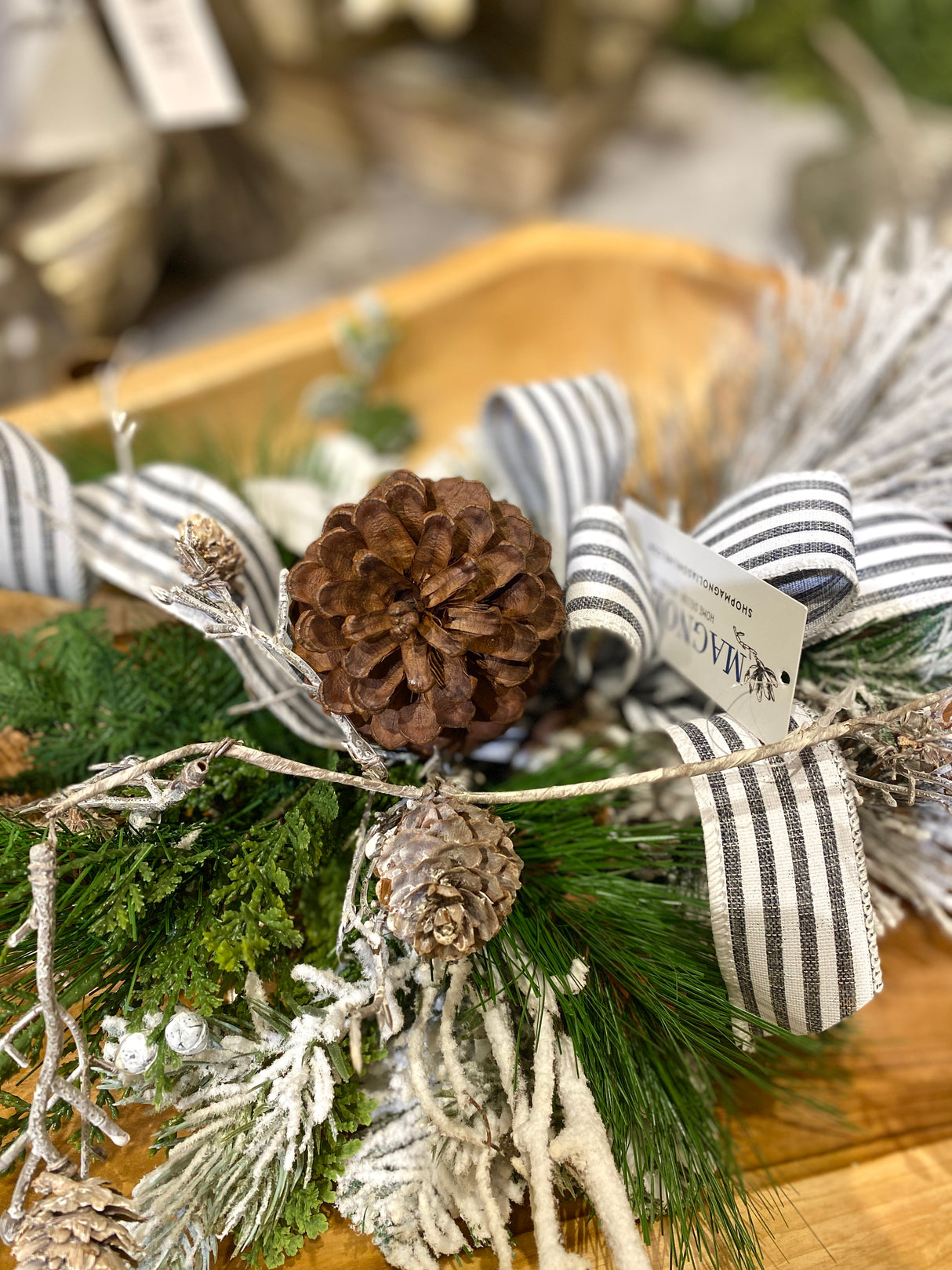 18" Wrapped In Frost Swag