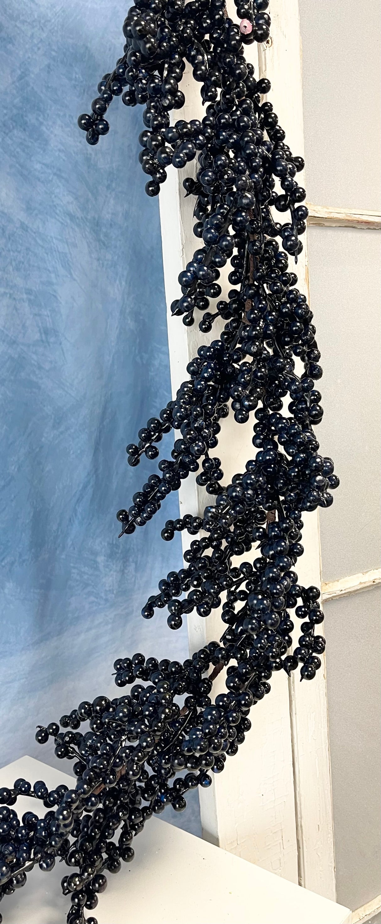 58" Bliss Navy Berry Garland
