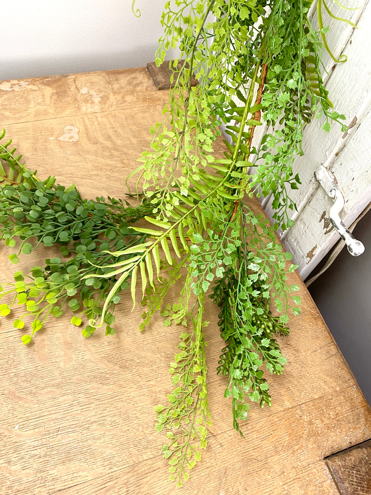 6' Mixed Greens Fern Garland