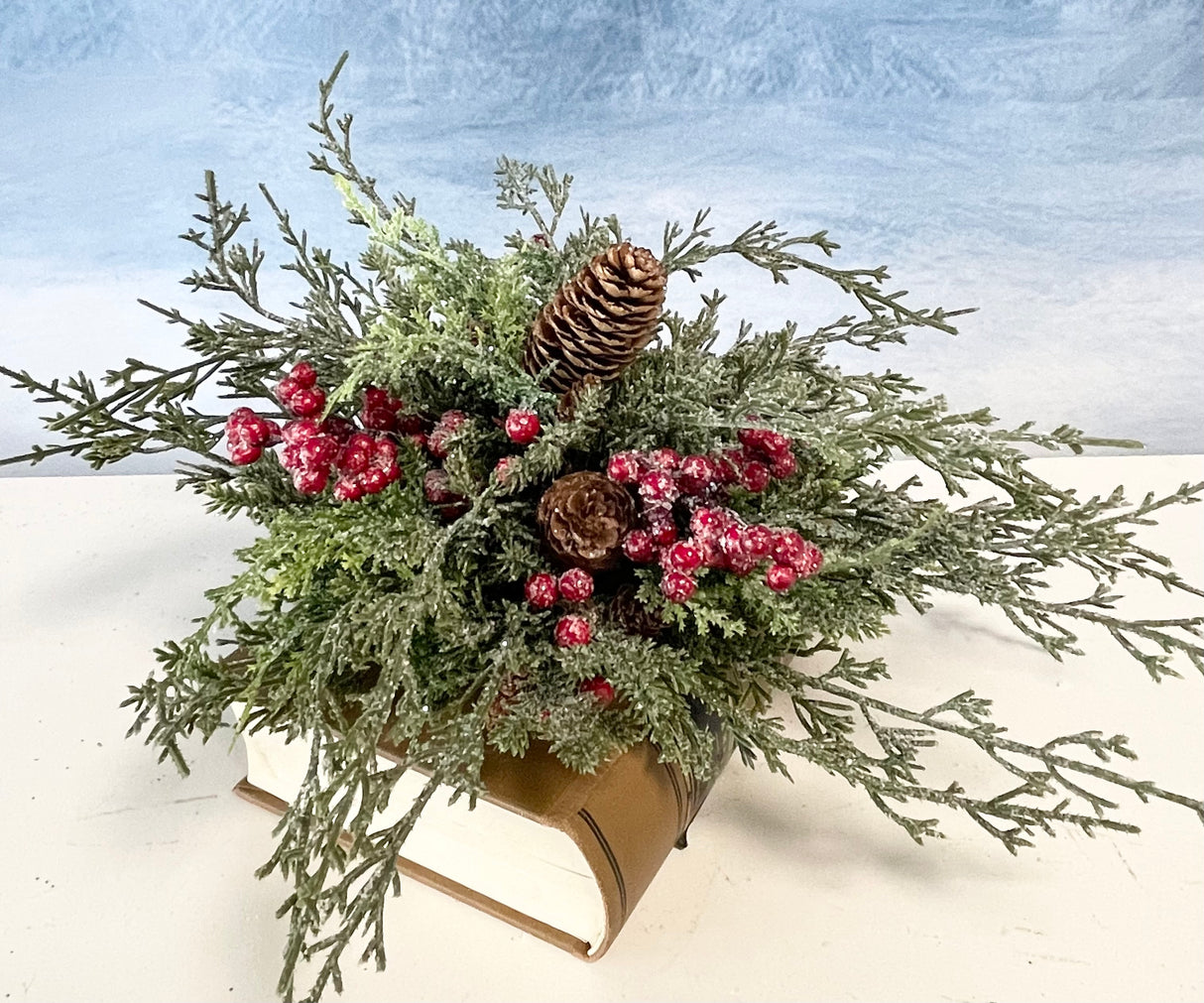 Divinity Berry Cedar Half Sphere