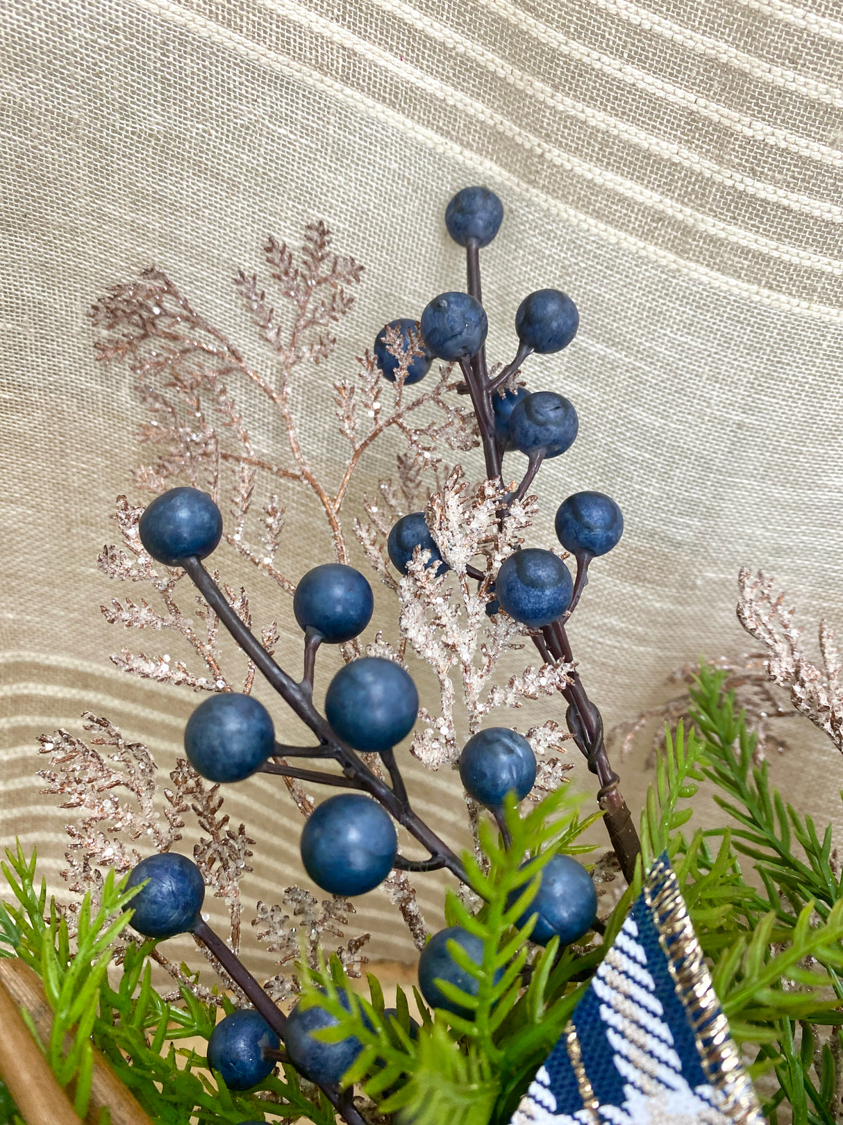 19" Glistening Winter Small Swag