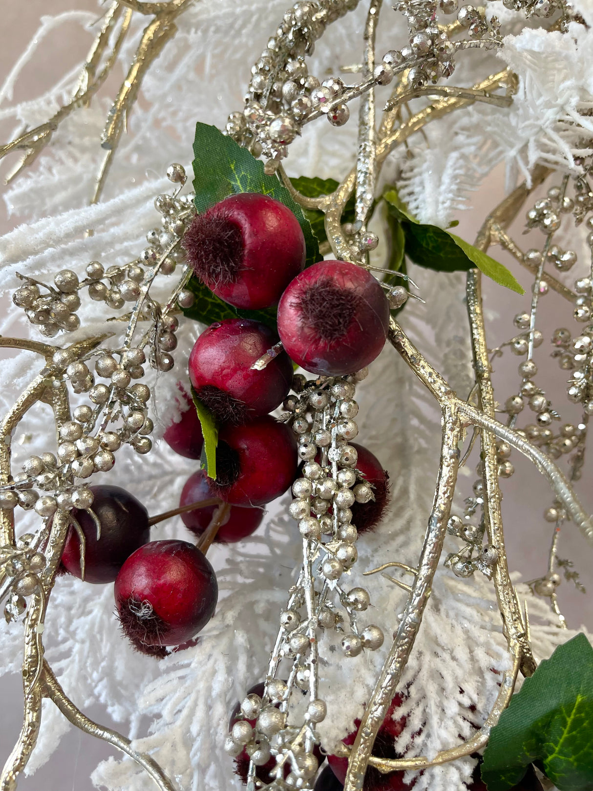 26" Snow Kissed Wreath