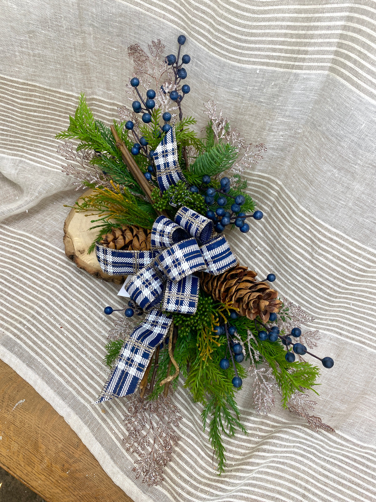 19" Glistening Winter Small Swag