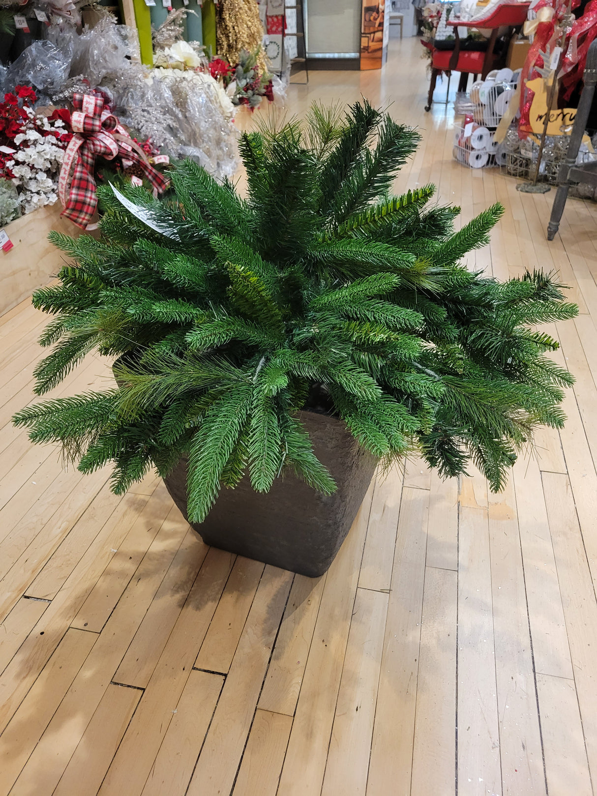 Pine Porch Pot Cover