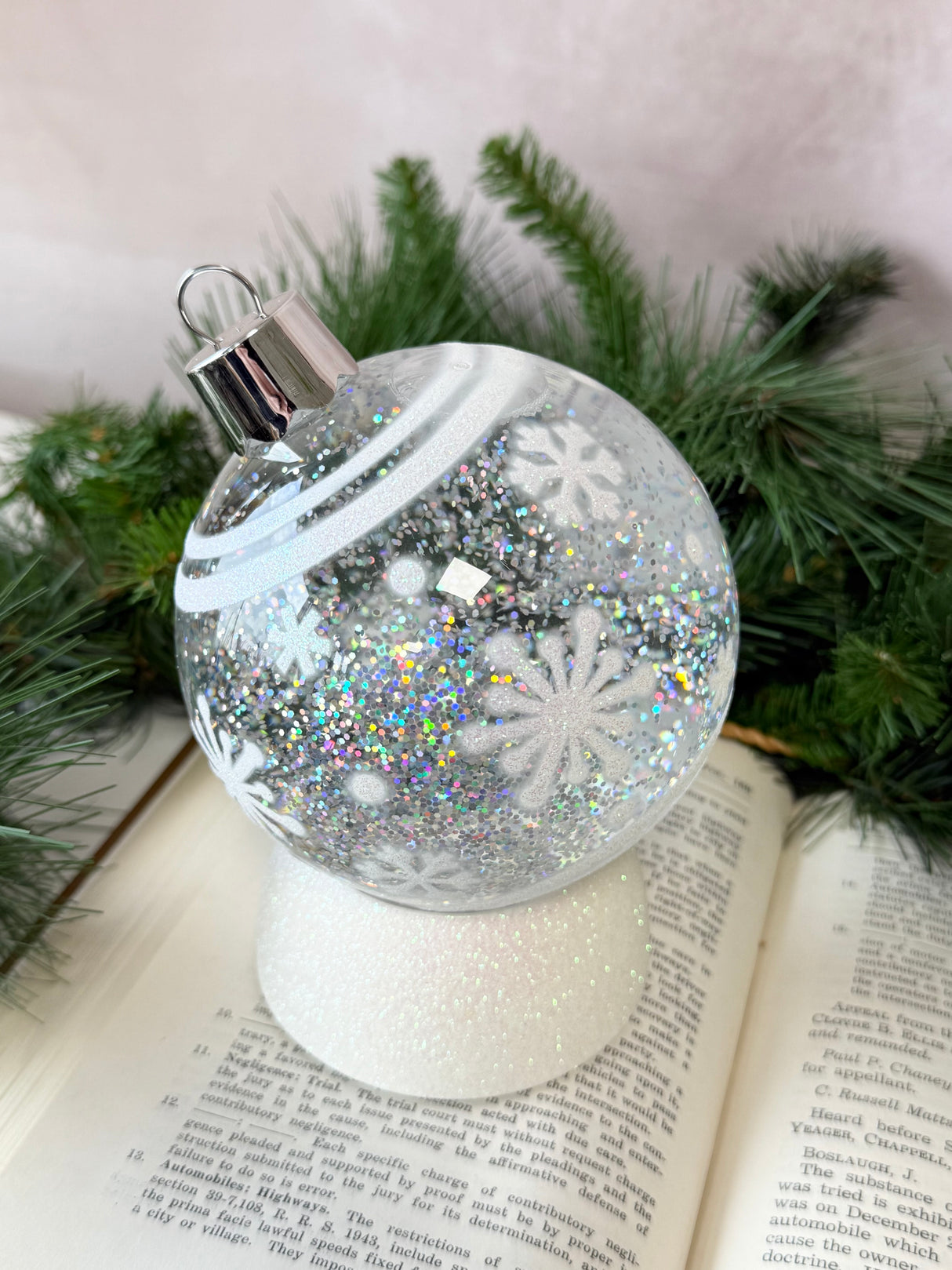 Shimmer Ornament LED Water Globe