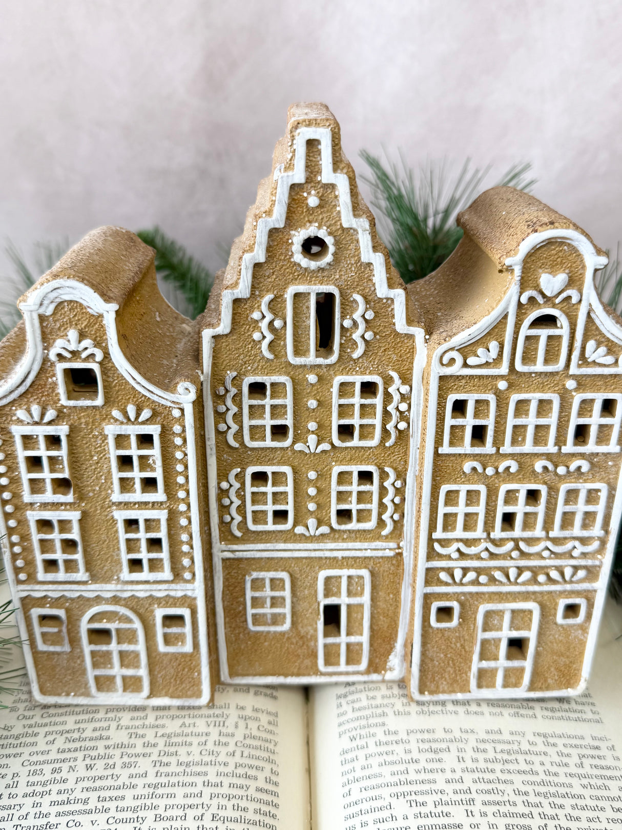 Lighted Sparkle Gingerbread House