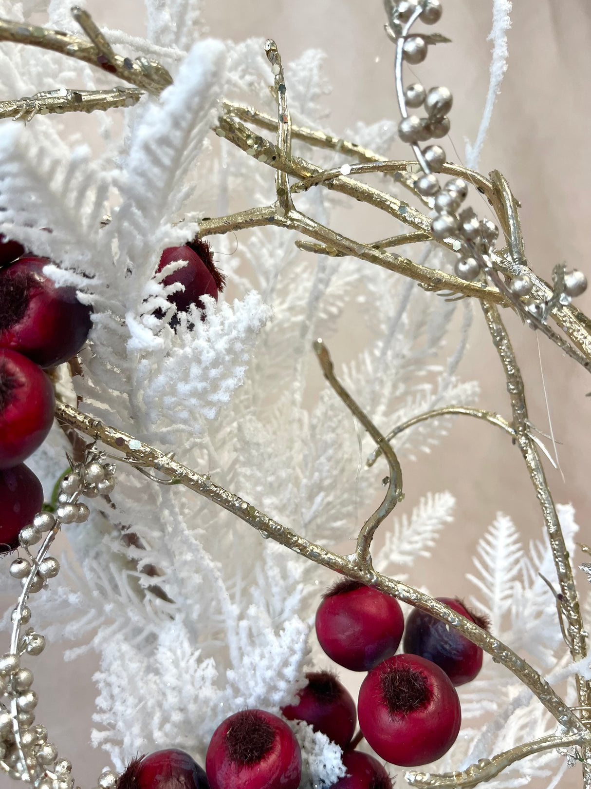 26" Snow Kissed Wreath