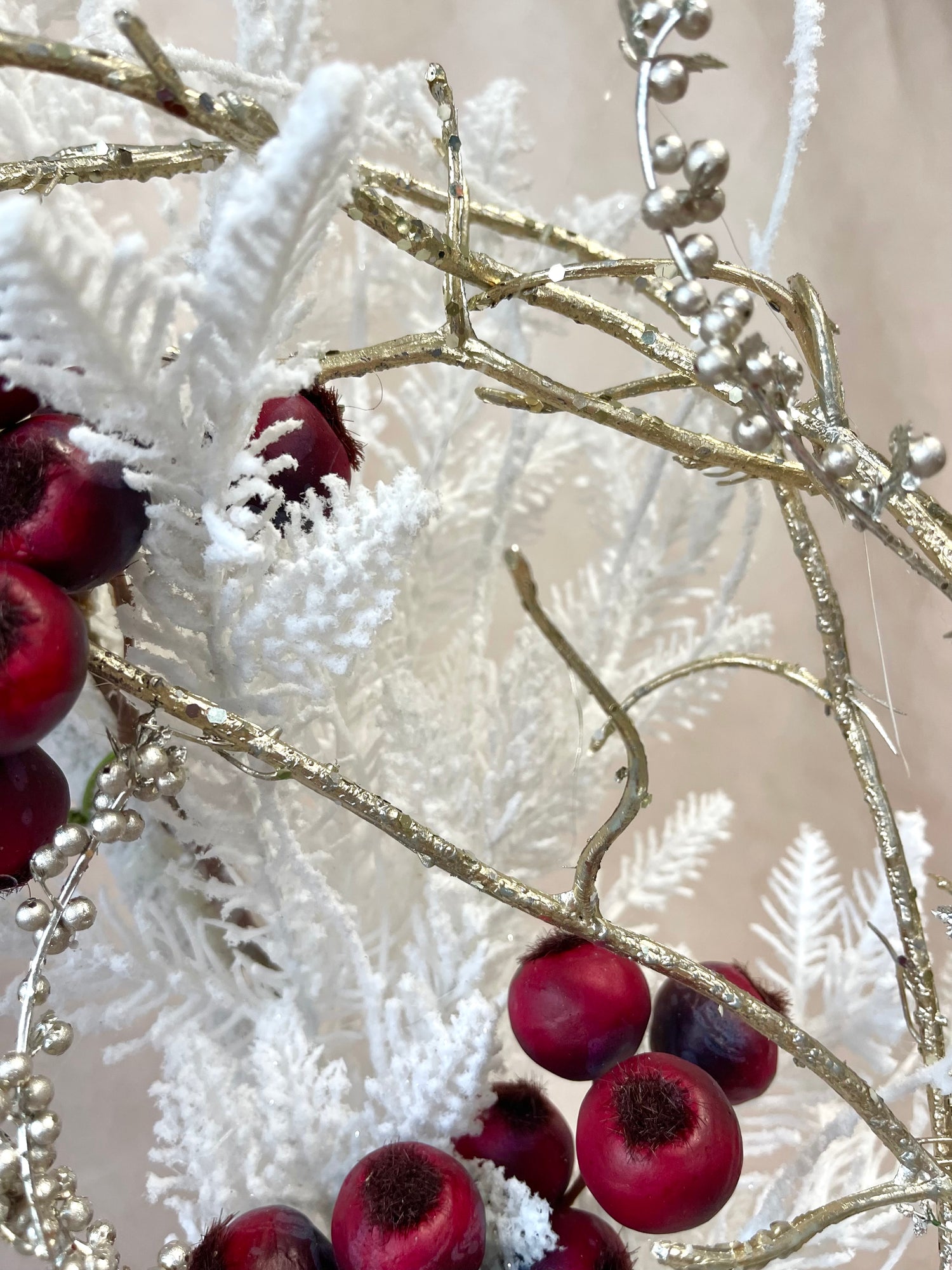 26" Snow Kissed Wreath