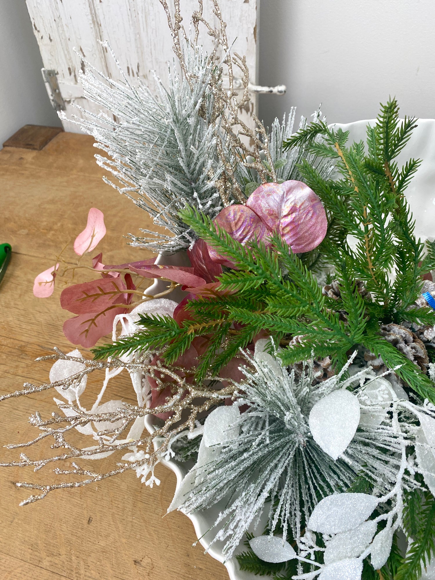 25" Sweet Delight Swag