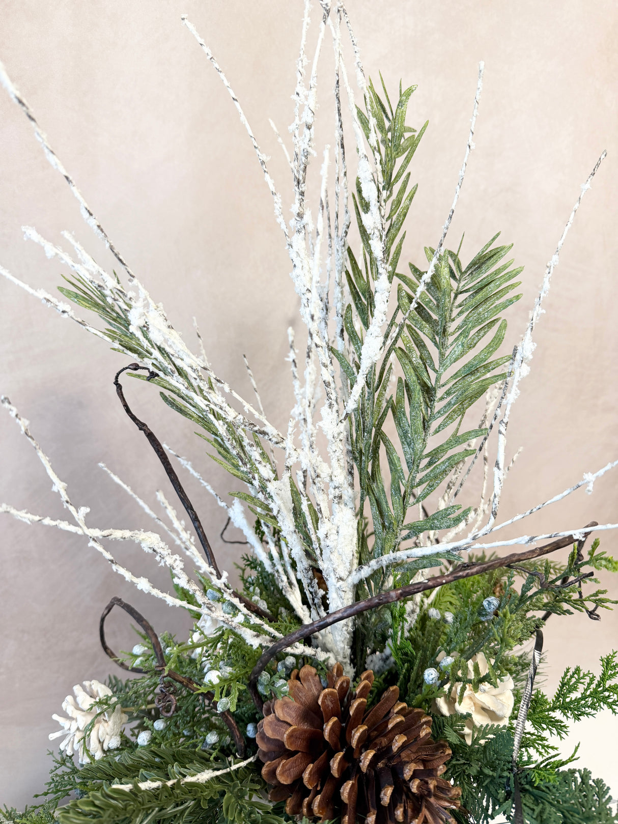 29" Winter Delight Centerpiece