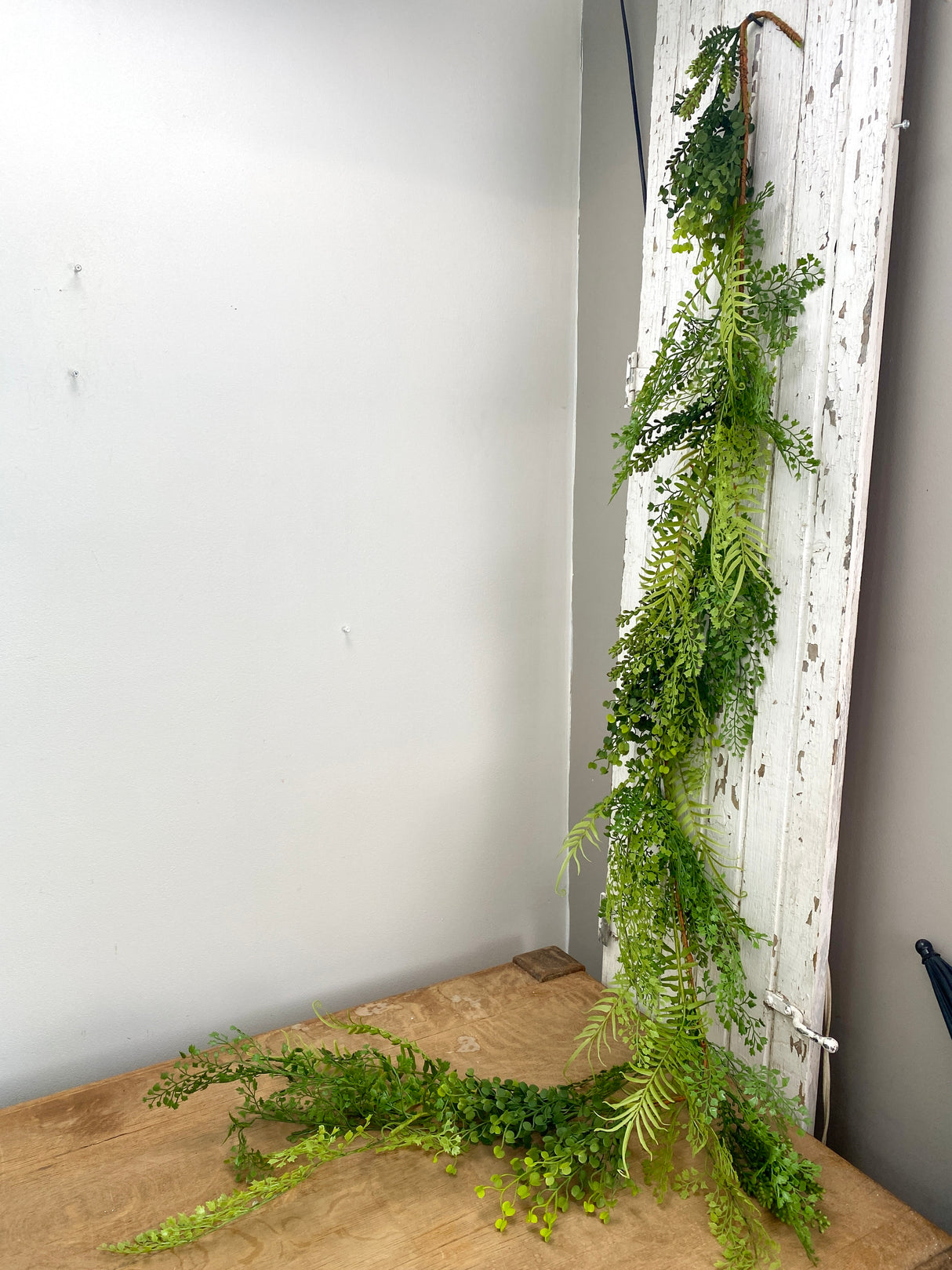6' Mixed Greens Fern Garland