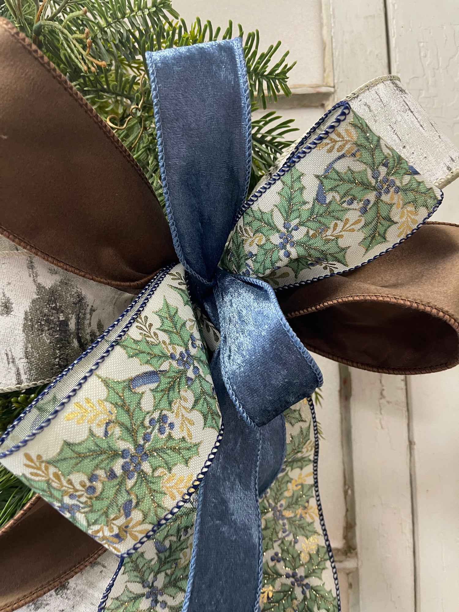 14" Velvet Forest Charm Bow