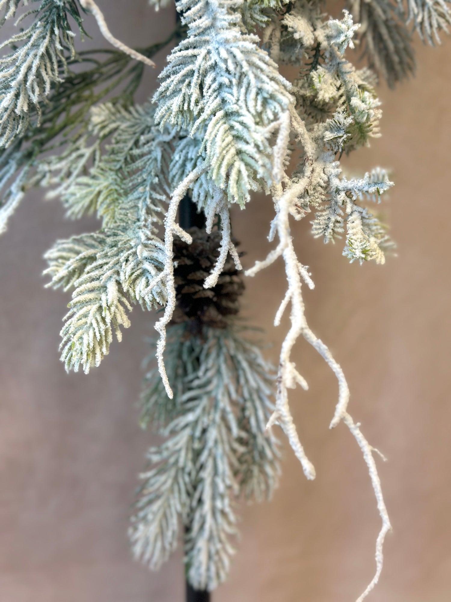 31" Snowfall Pine Teardrop