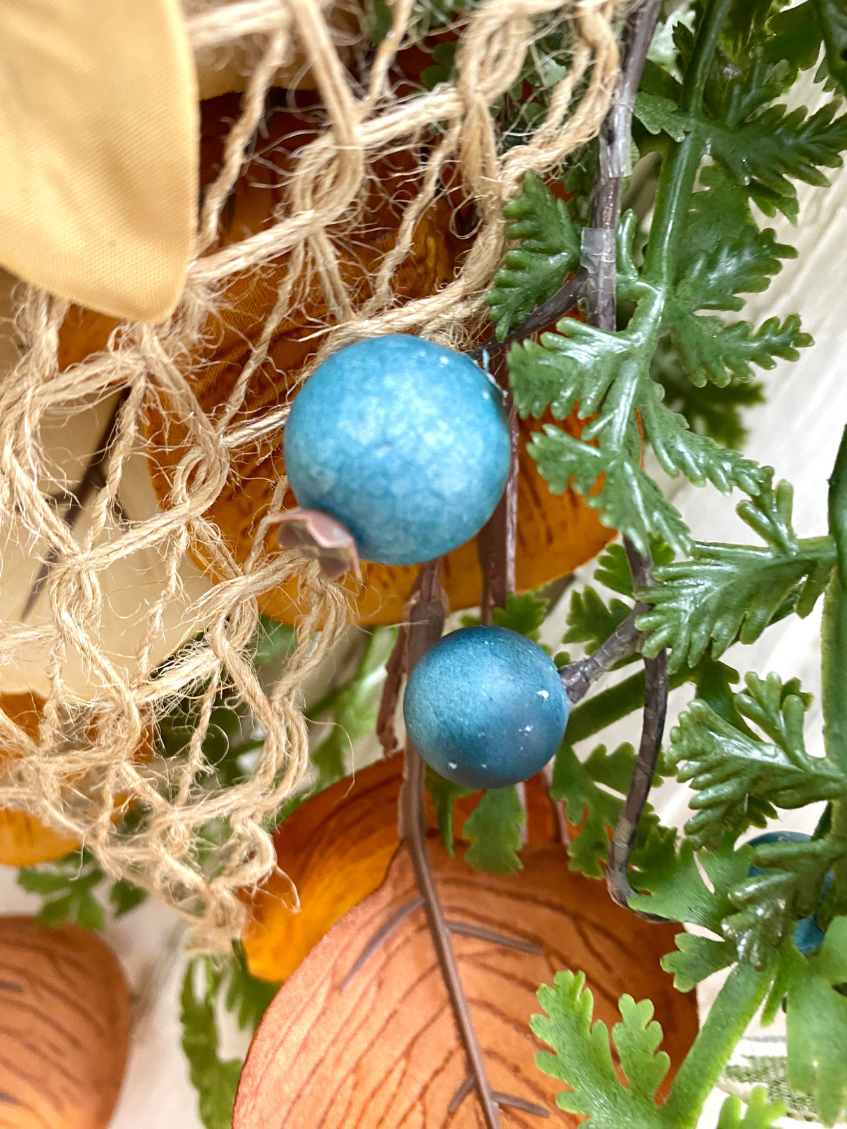 28" Sweet Autumn Swag