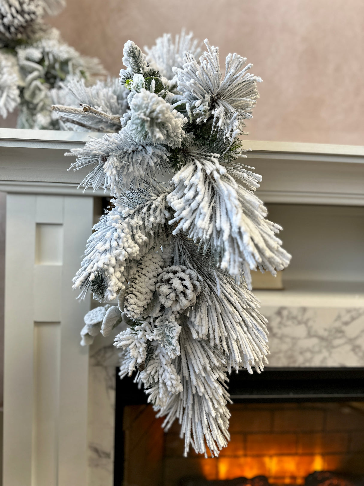 5' Snow Pine Euc Leaves Garland