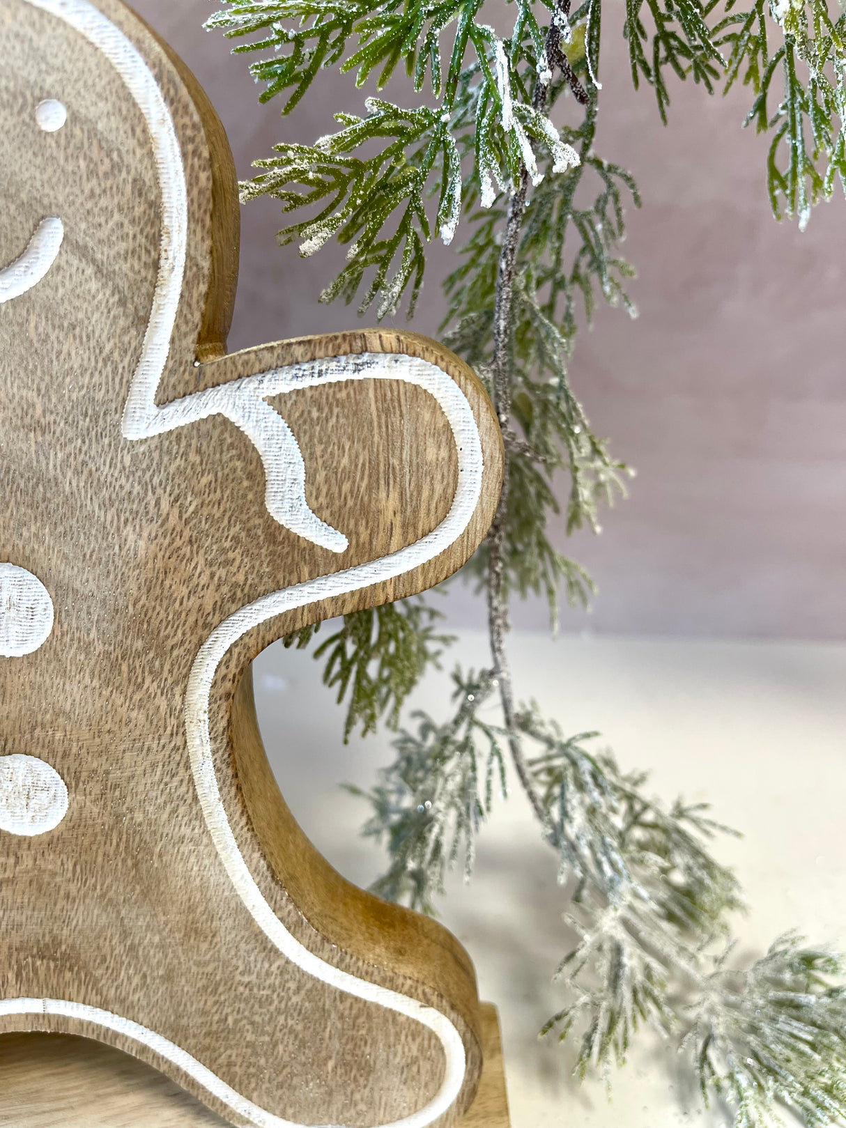 Mango Wood Gingrebread Man