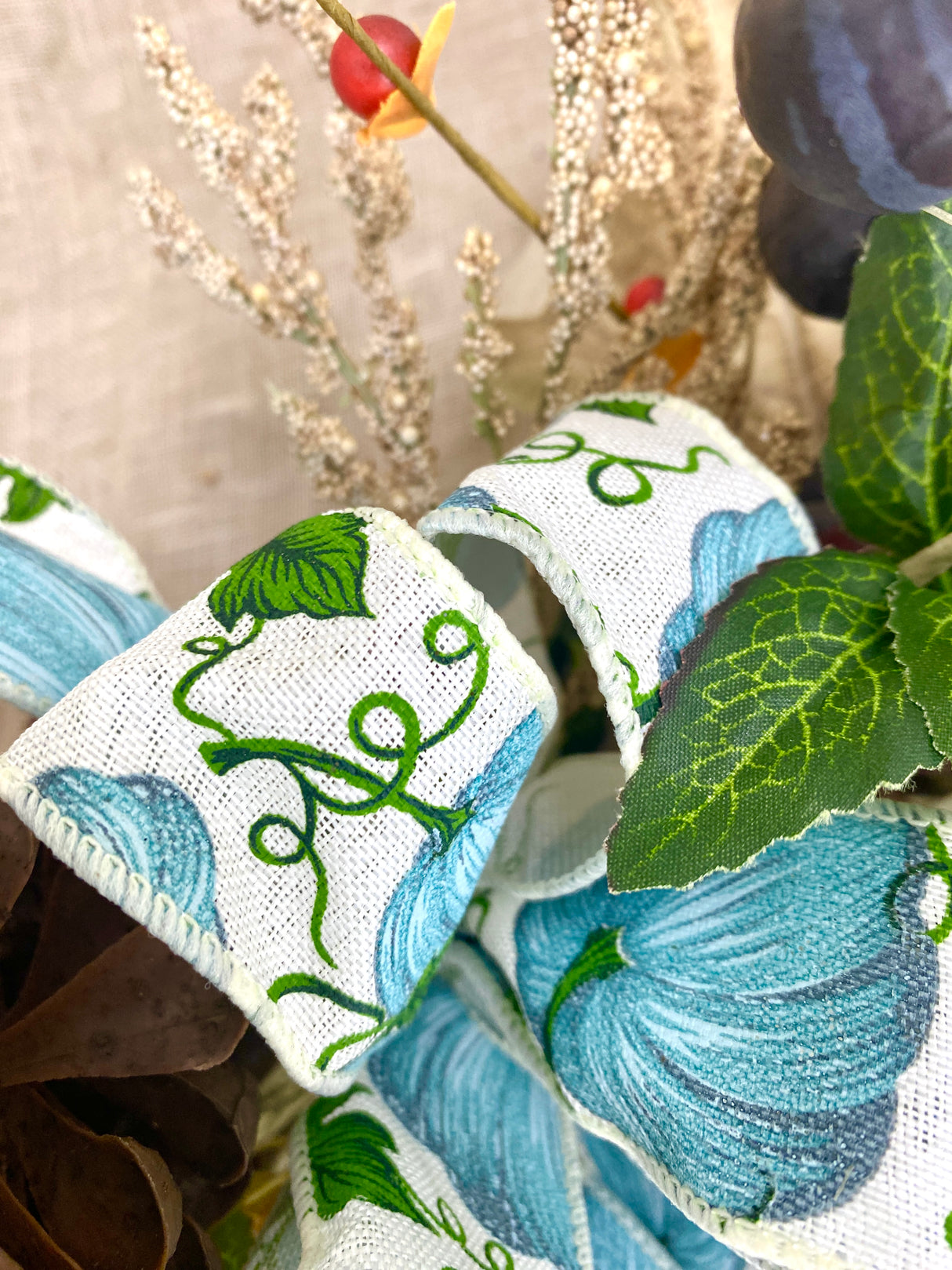 23" Afternoon Stroll Swag