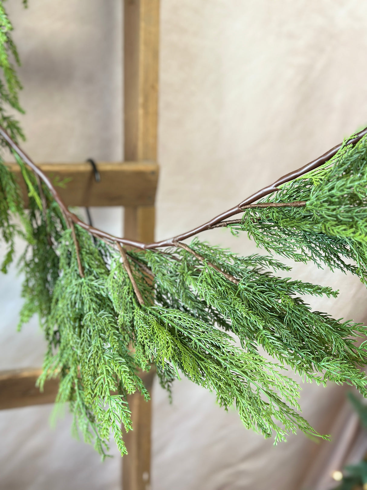 6' Ultra Deluxe Mixed Cedar Garland