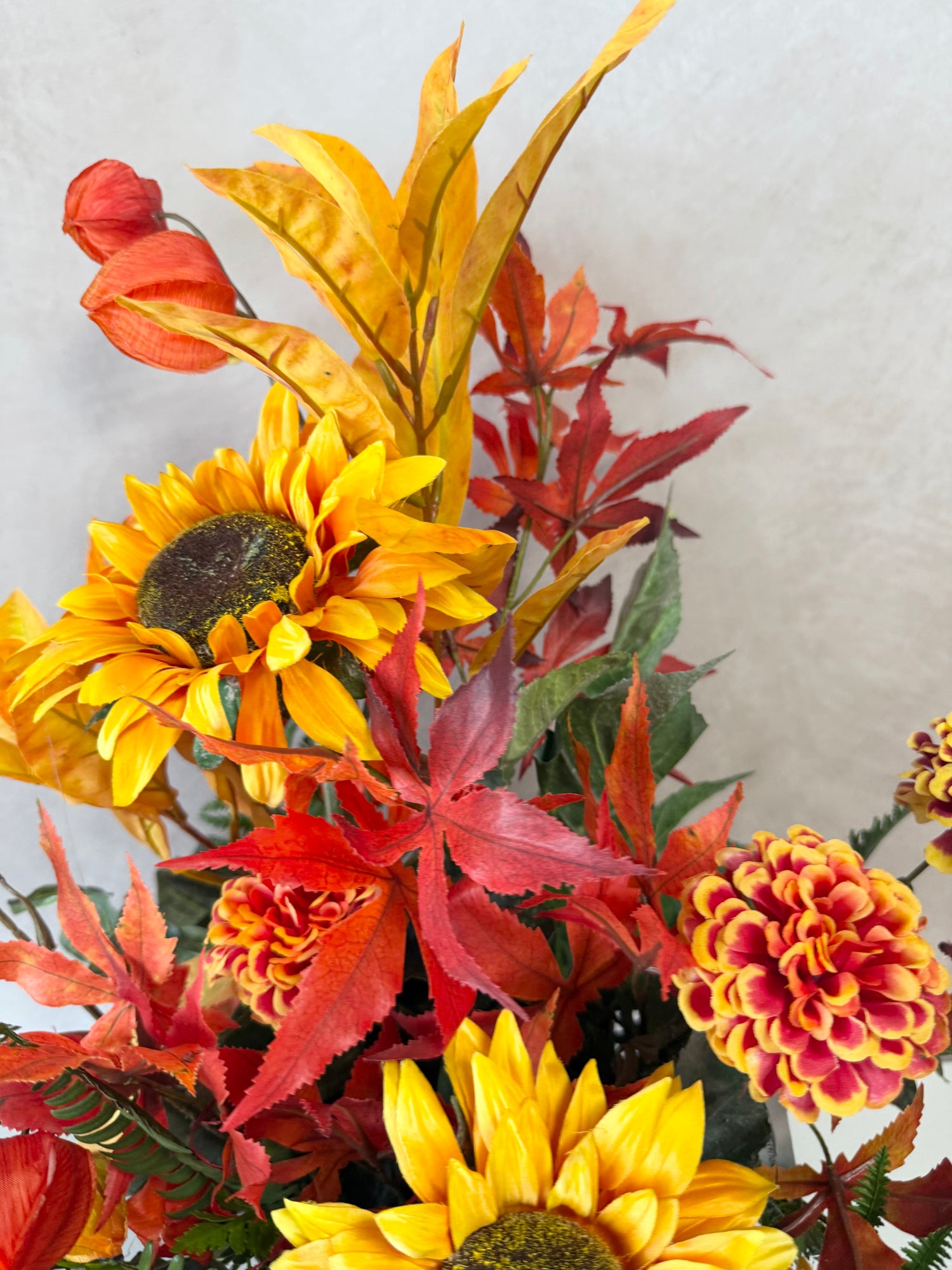 24" Autumn Glory Step Sitter