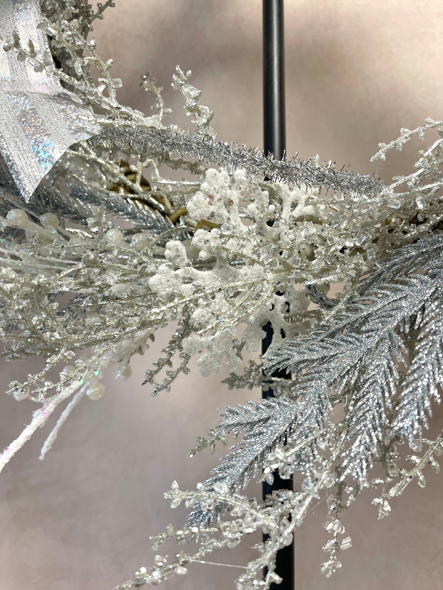 20" Frozen In Time Wreath