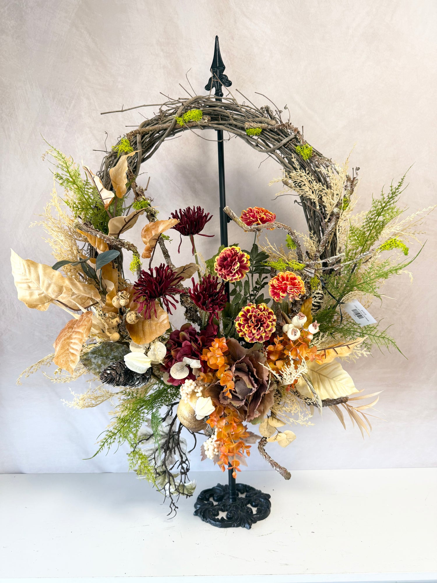 33" Crisp & Cool Wreath