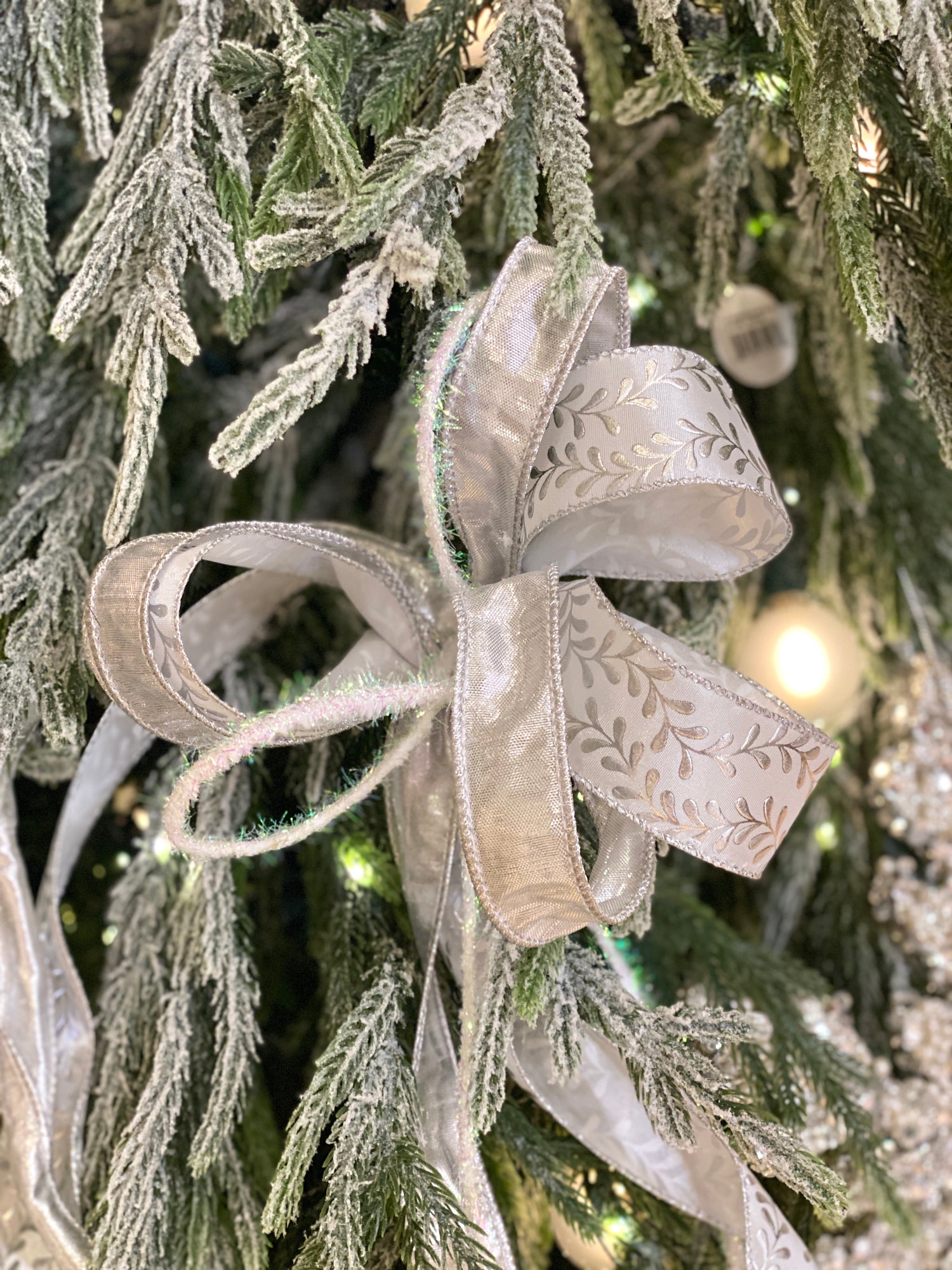 12" Silver Dust Bow