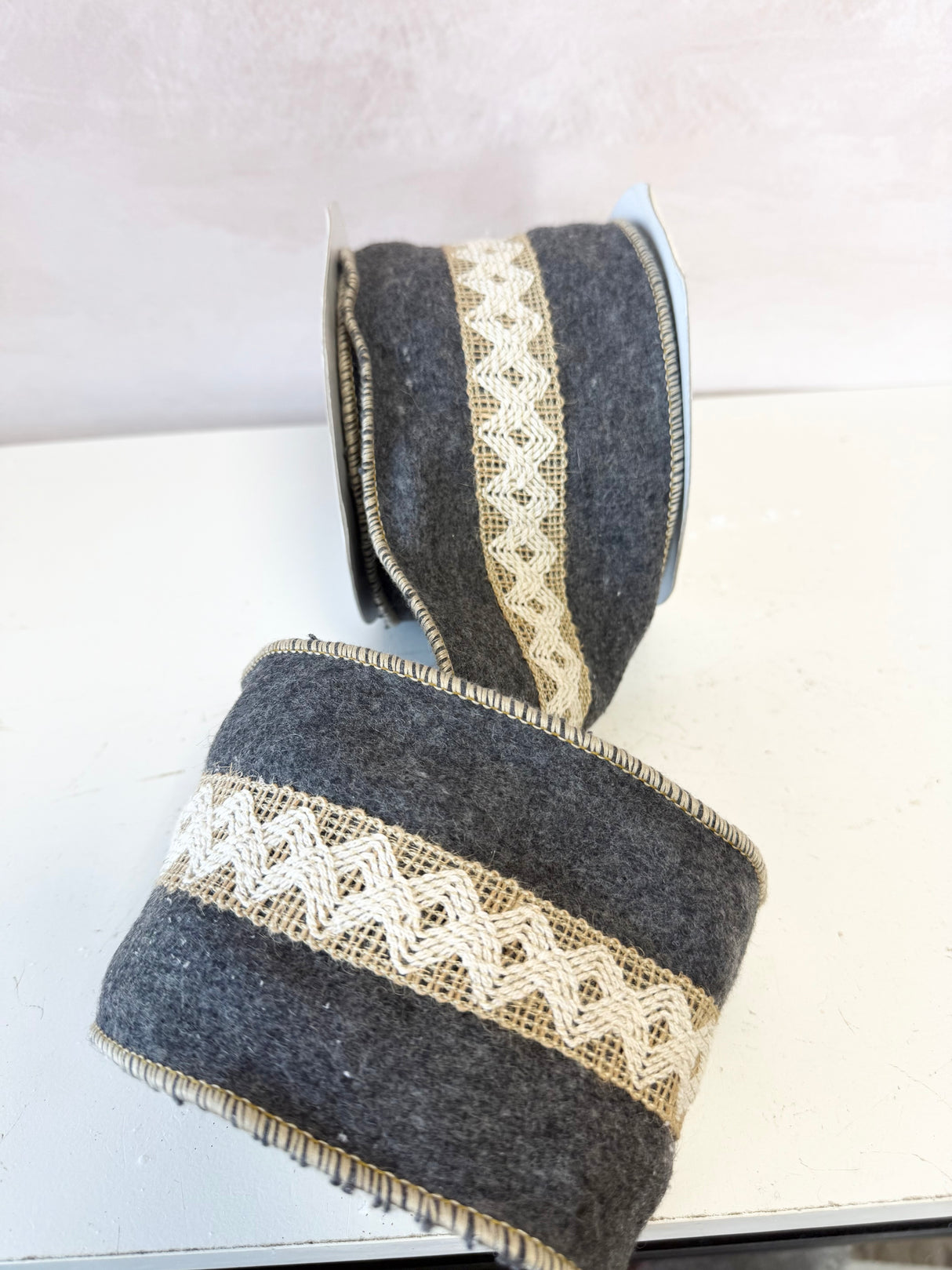 4" Wired Wood Ribbon Bolt