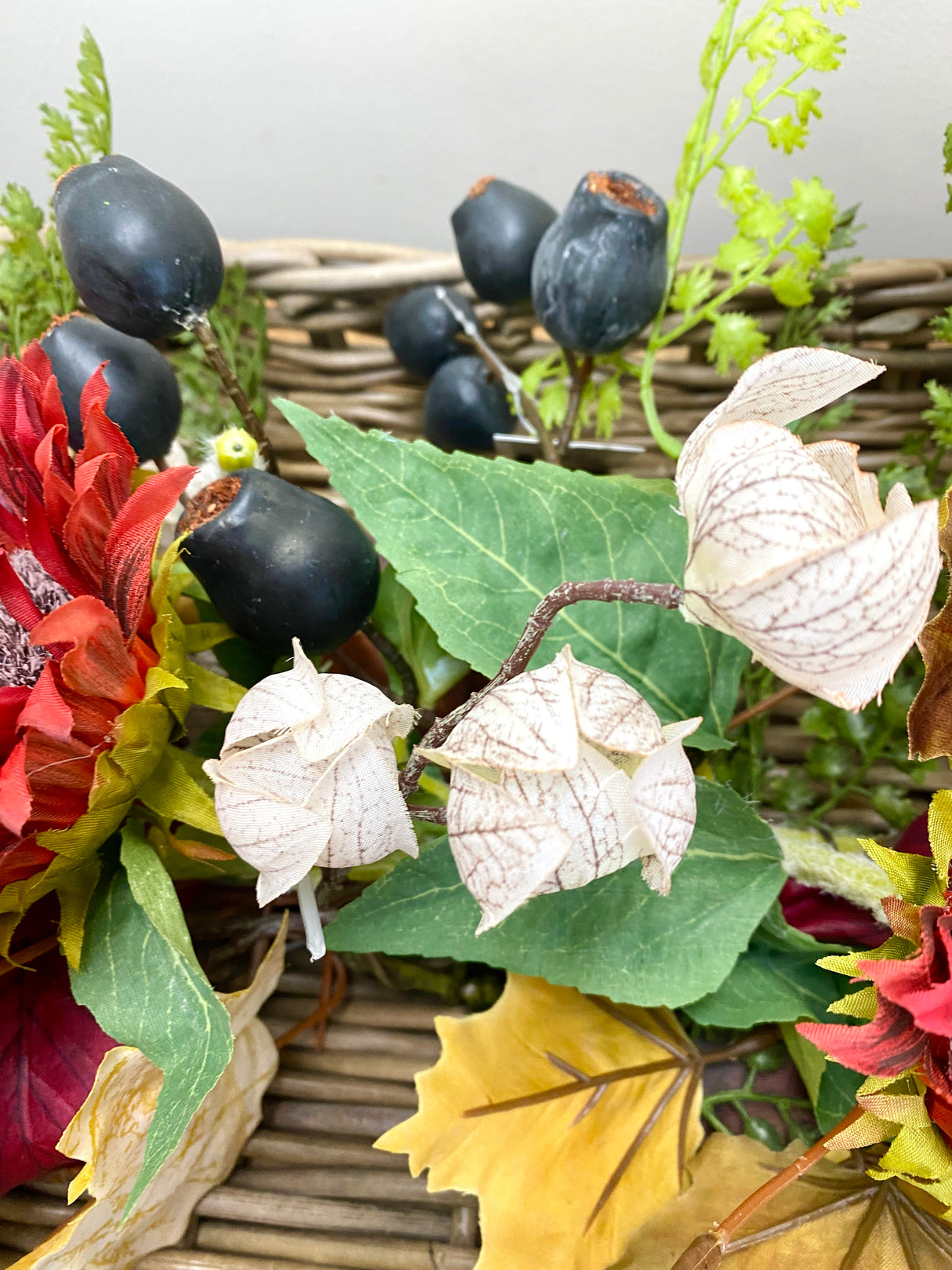 35" Autumn Delight Swag