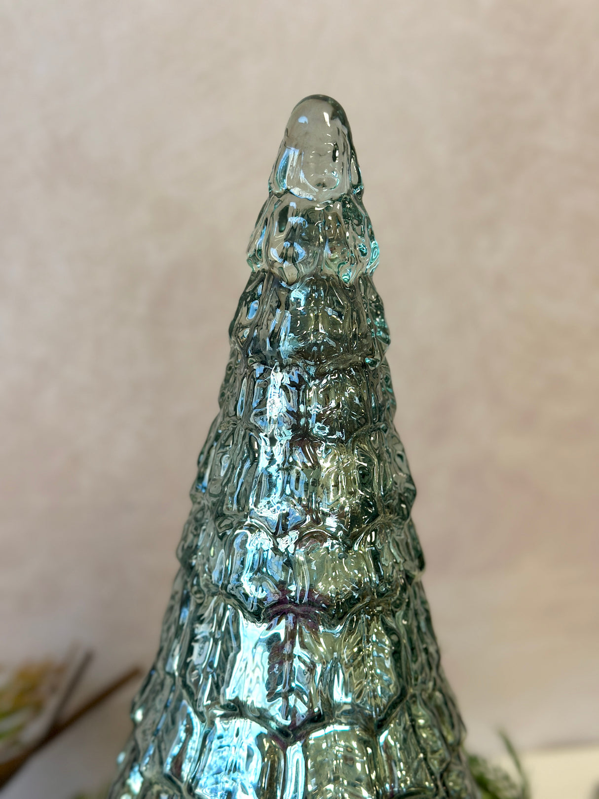 15" Aries Glass Tree