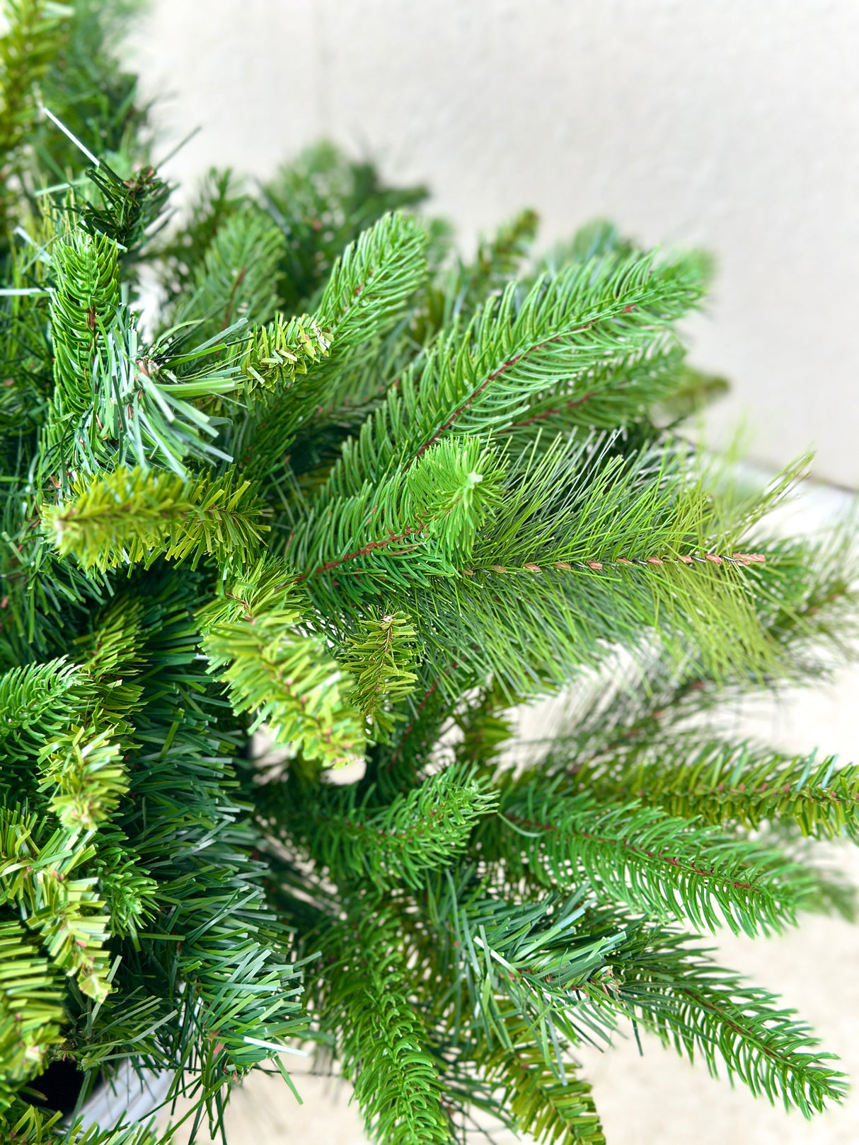 Pine Porch Pot Cover