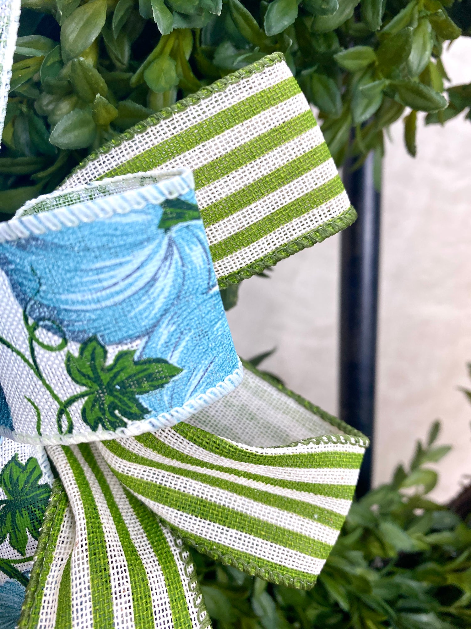 11" Pumpkin Woods Bow