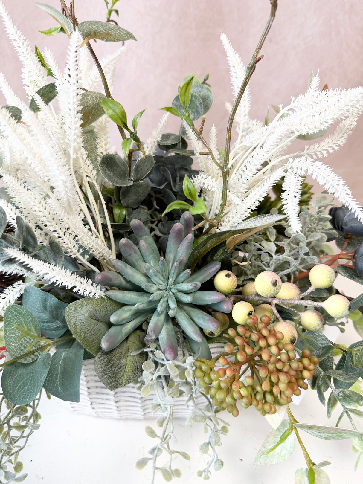 23" Classic Breeze Centerpiece