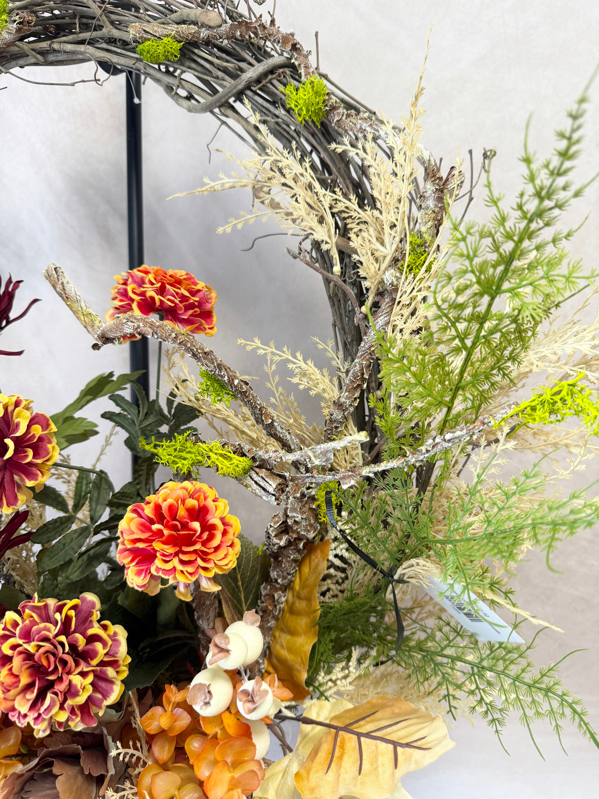 33" Crisp & Cool Wreath