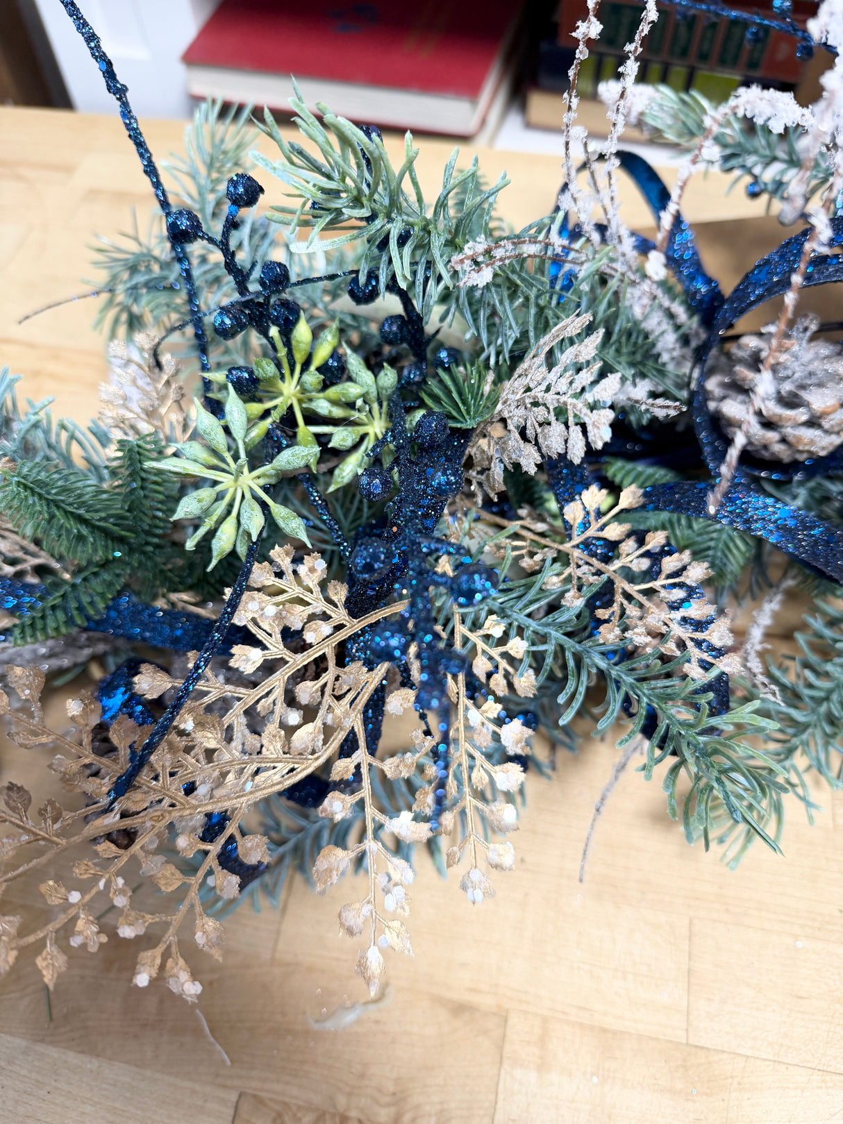 52" Pinecone Woods Garland