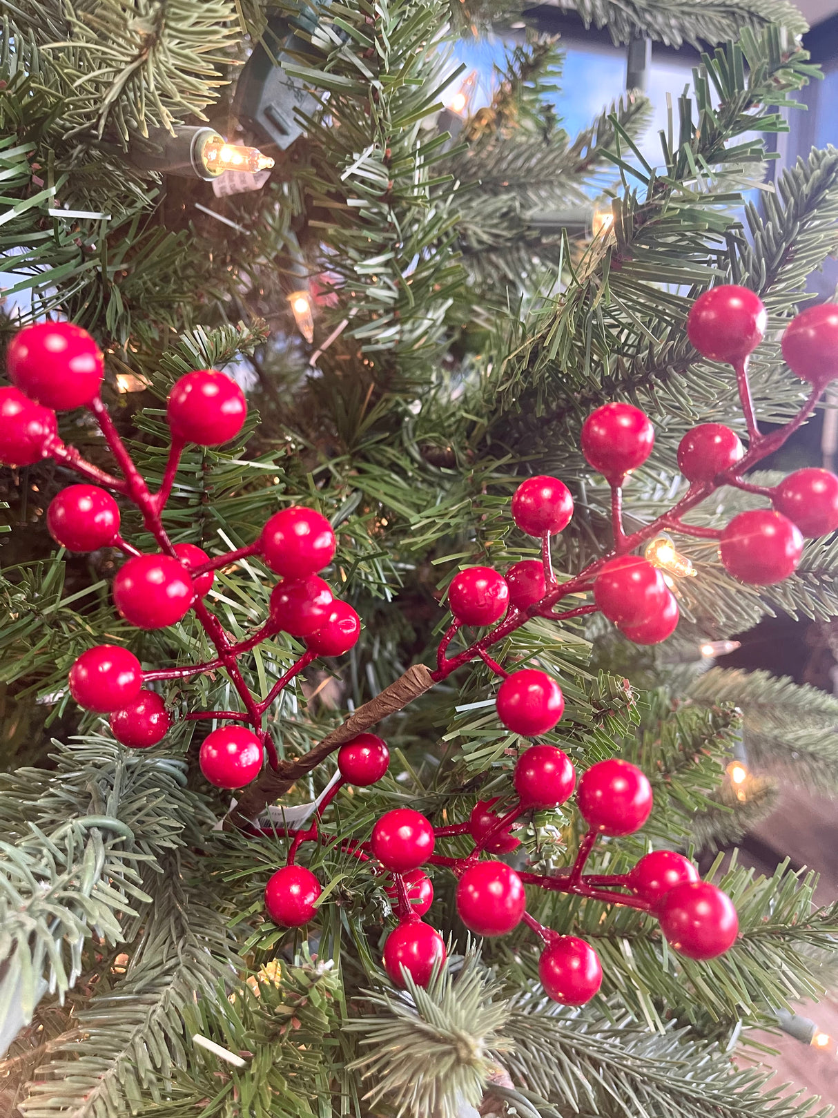 Red Bitty Berry Mini Pick