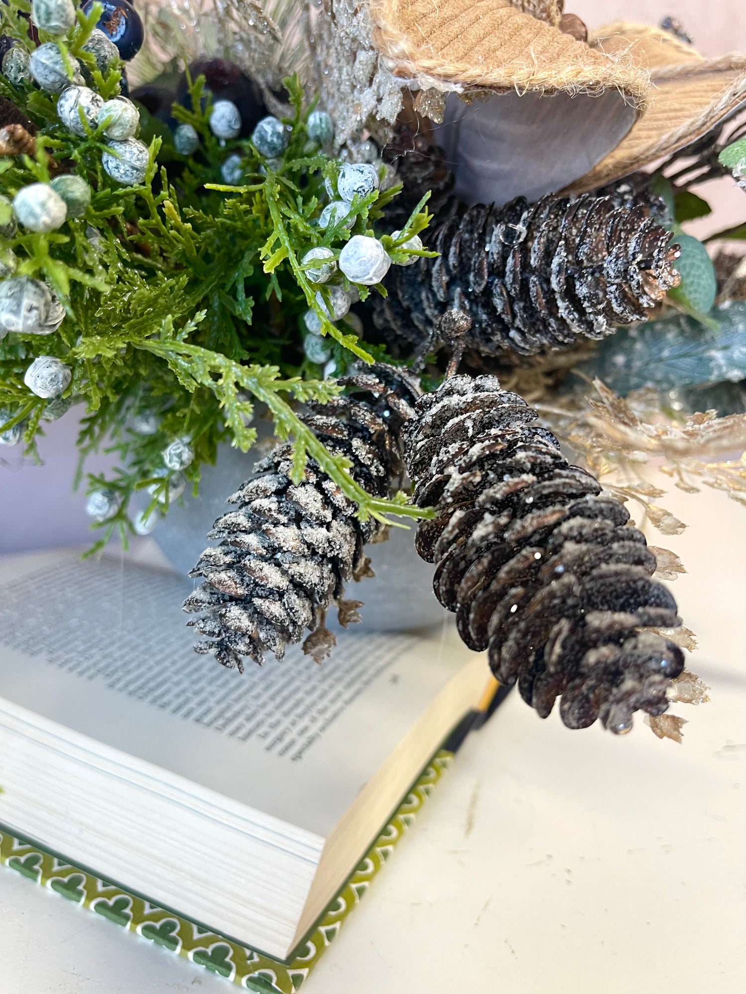 21" Rustic Sparkle Centerpiece