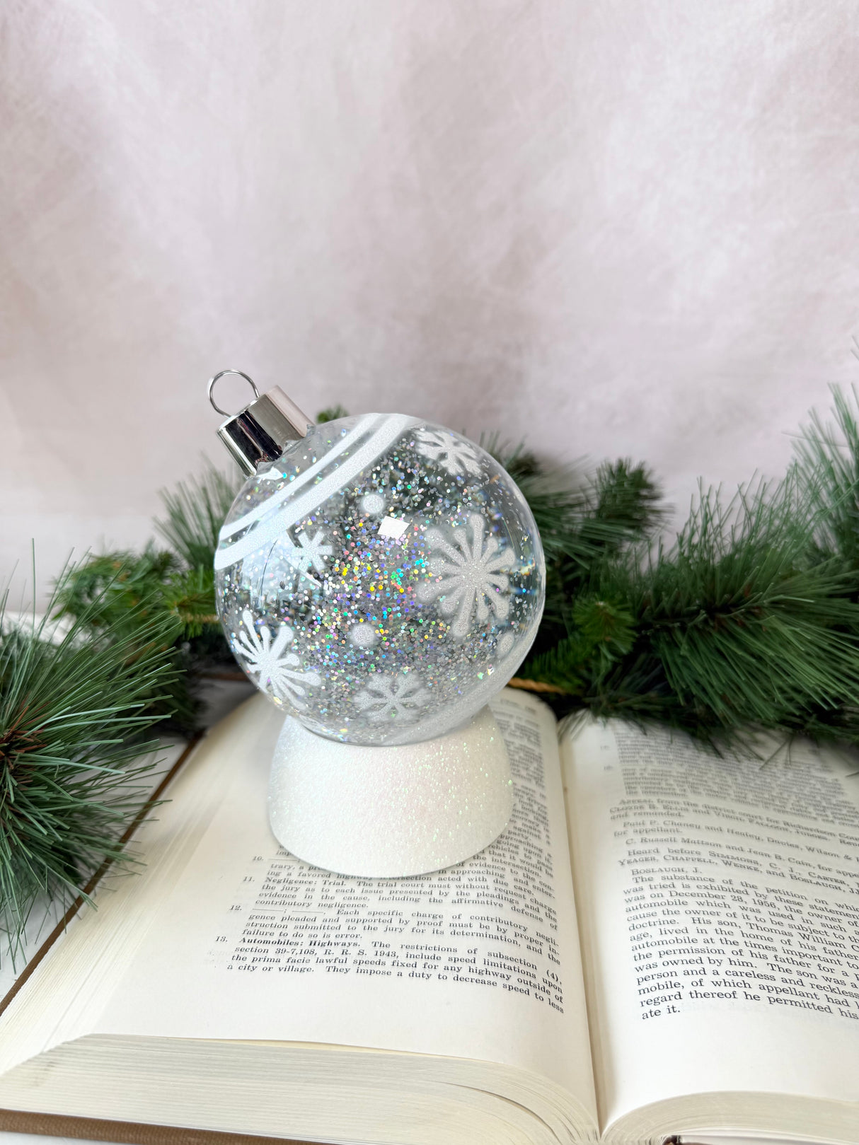 Shimmer Ornament LED Water Globe