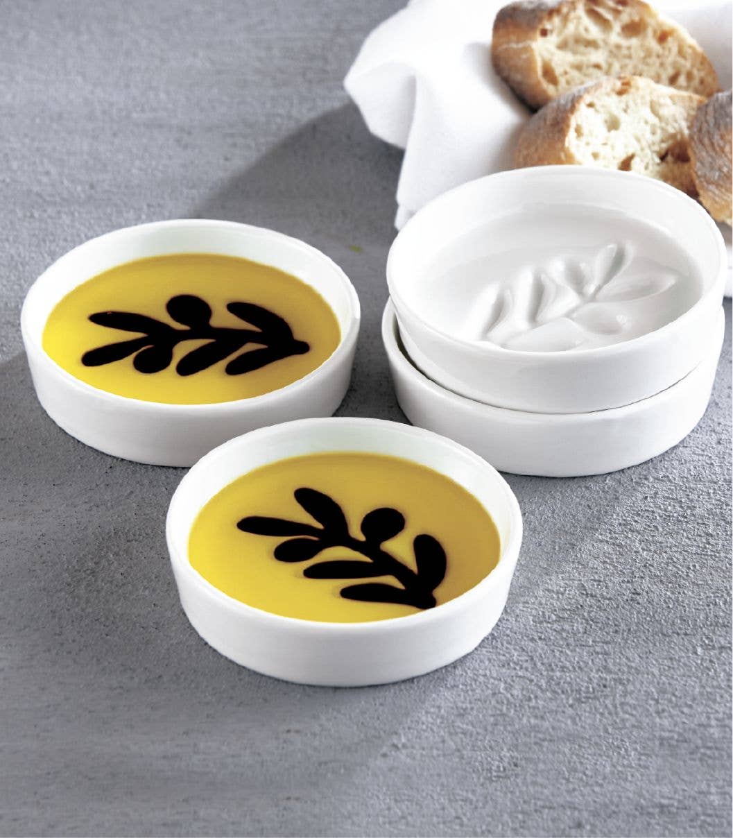 Olive Oil and Balsamic Vinegar Dipping Plate