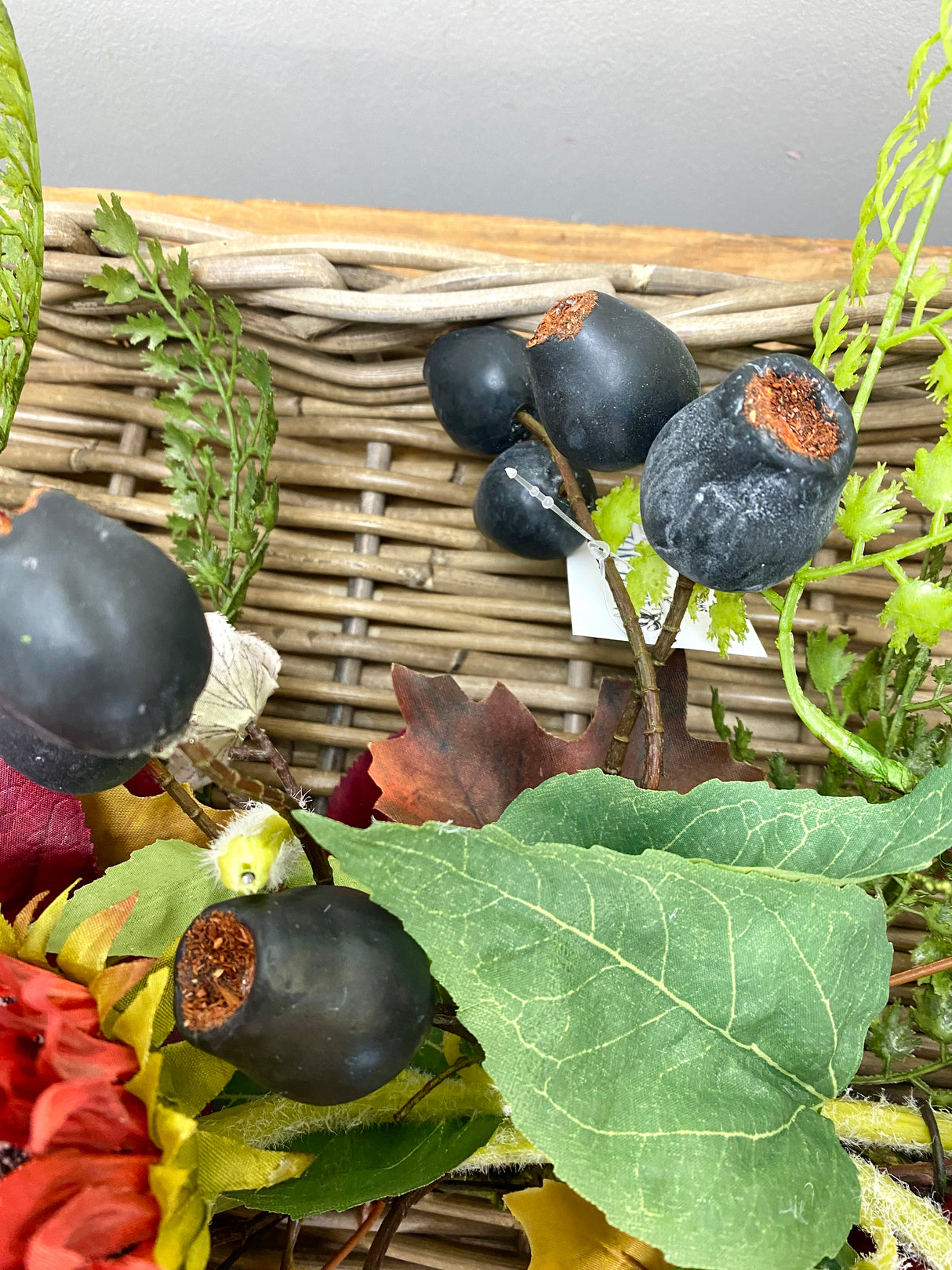 35" Autumn Delight Swag