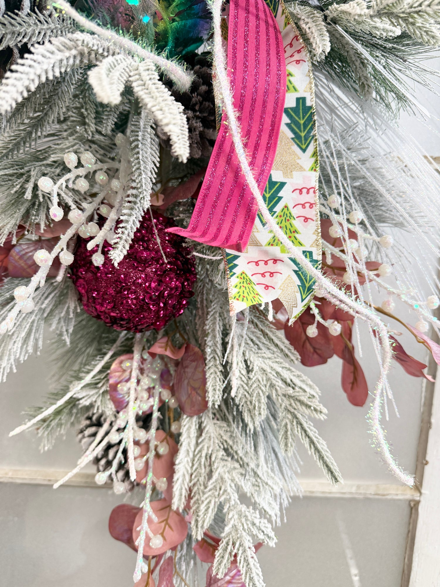 37" Kates Whimsical Door Swag