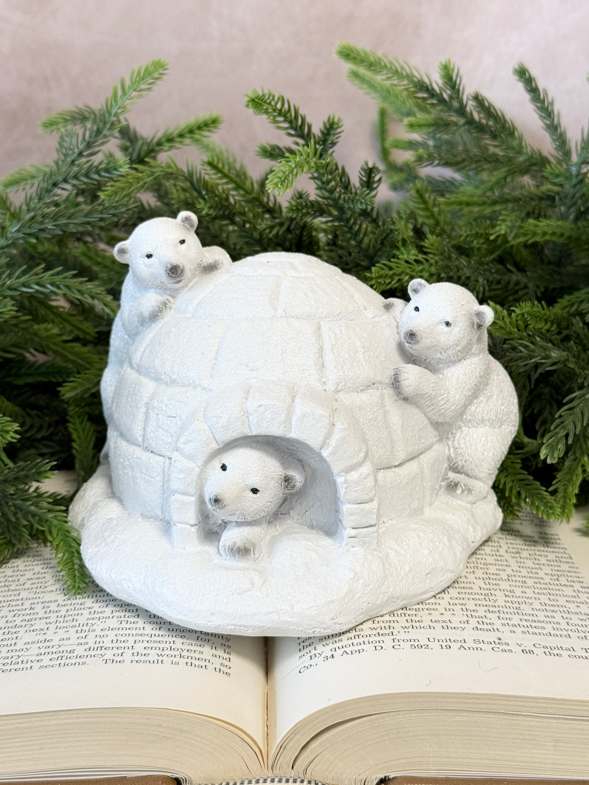 Resin Polar Cubs Igloo