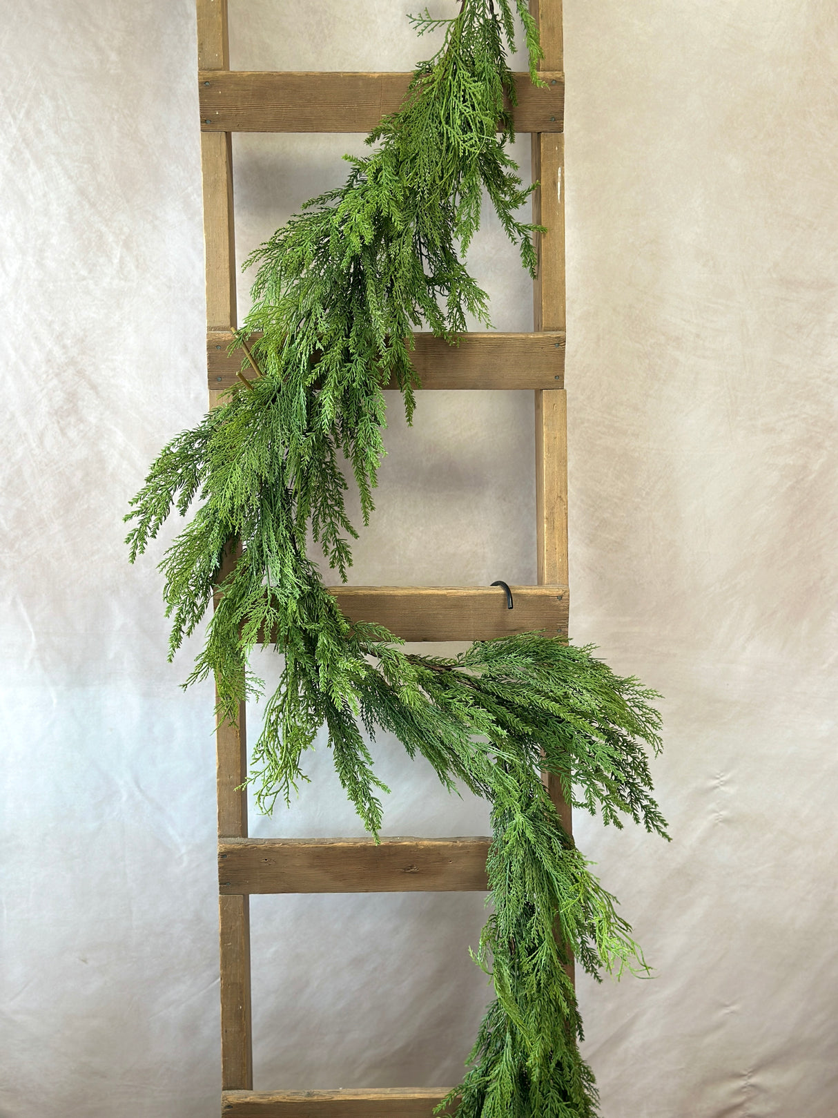 6' Ultra Deluxe Mixed Cedar Garland