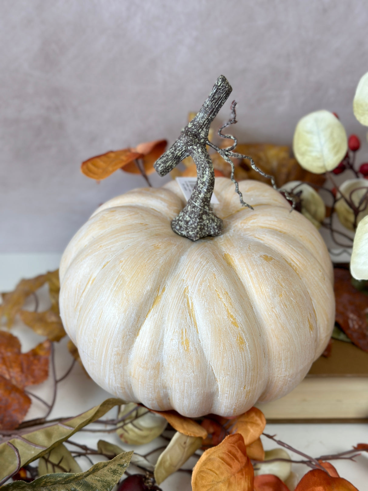 8" Apple Picking Pumpkin