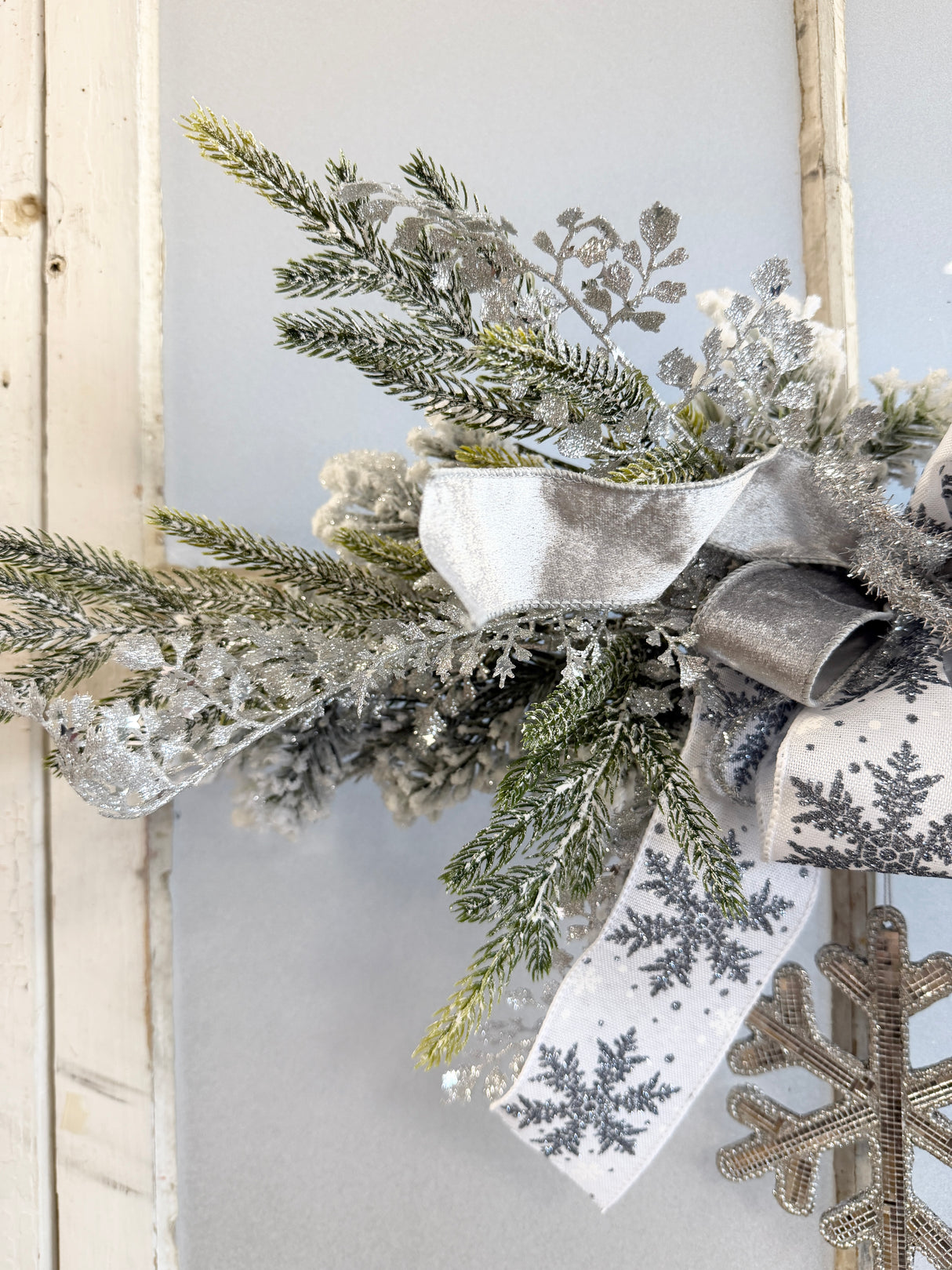 Shimmering Silver Snowflake Swag Kit