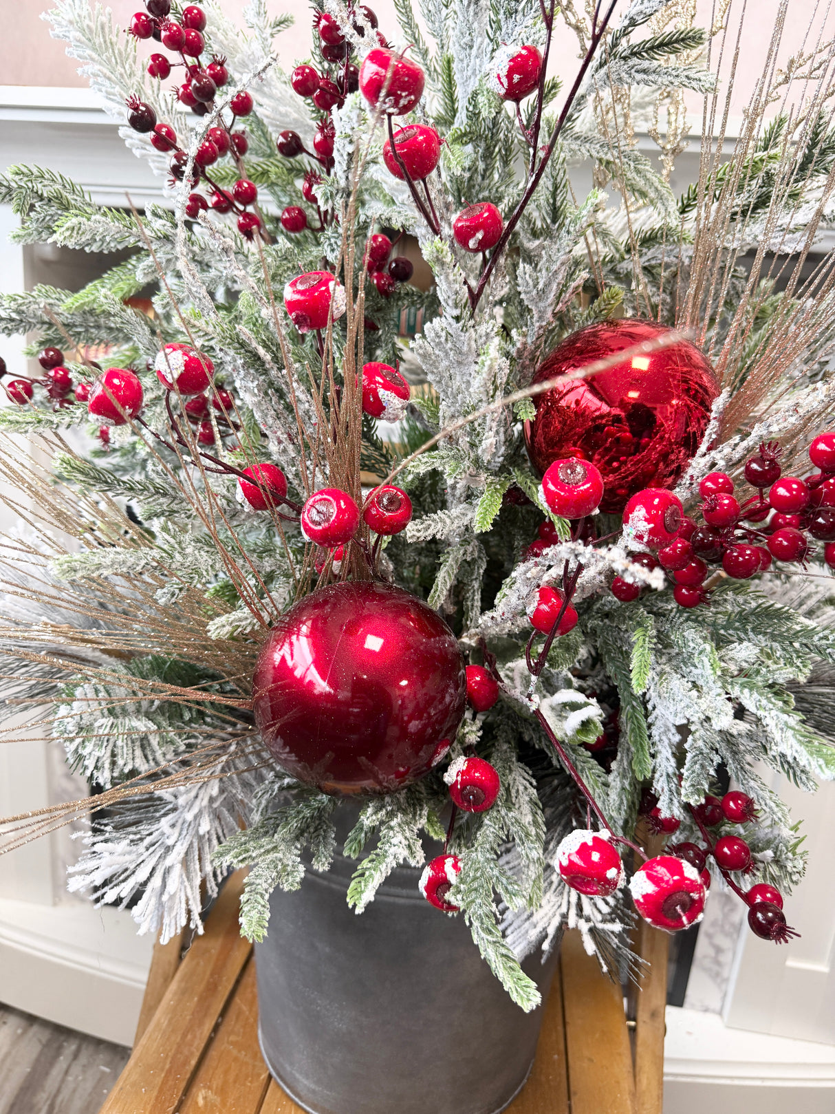 38" Magic Of Christmas Porch Pot