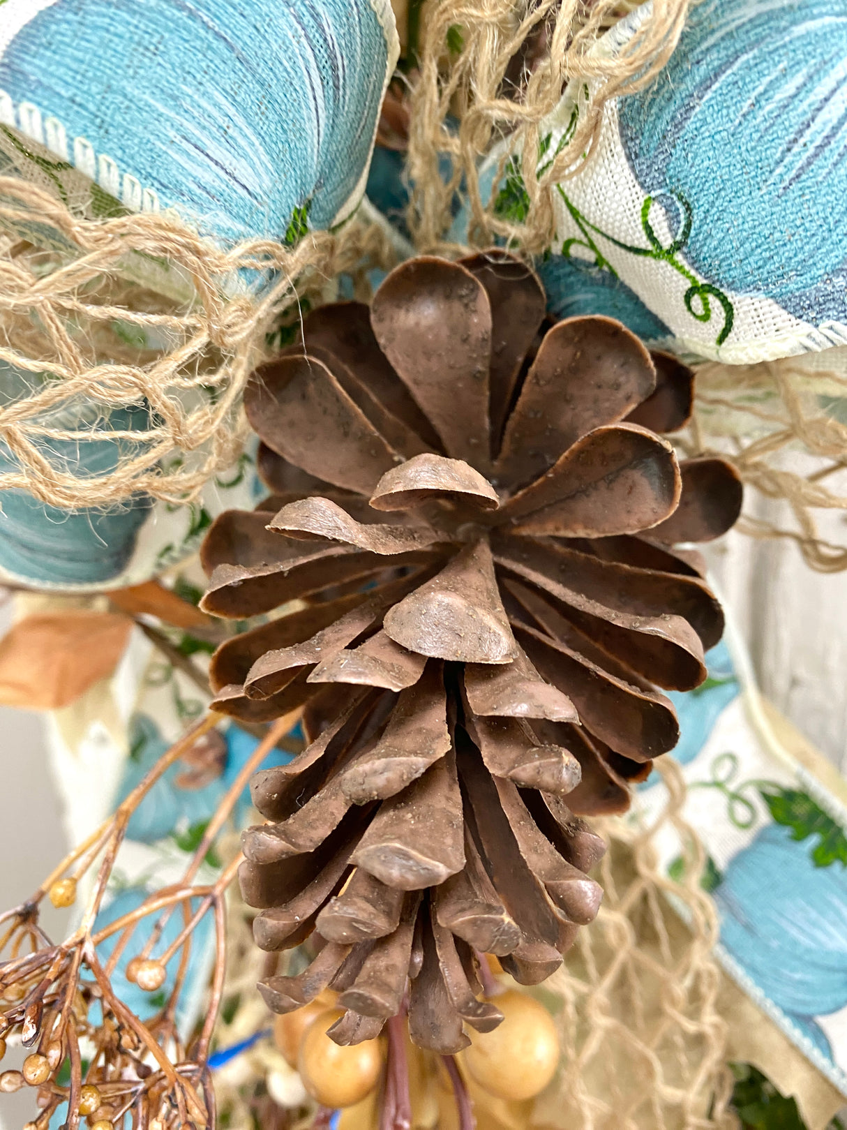 28" Sweet Autumn Swag