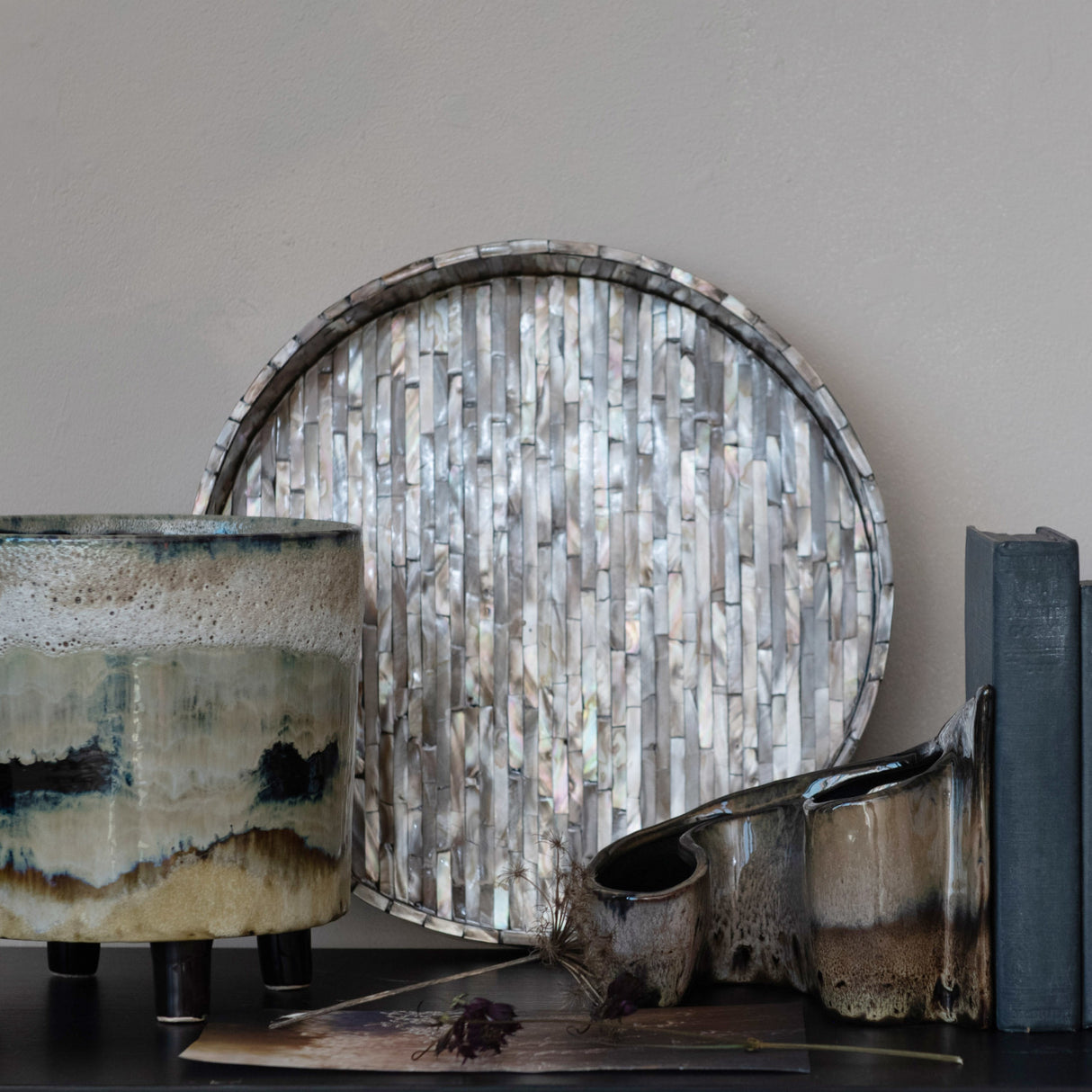 Leah Round Black Tray- 2 Sizes